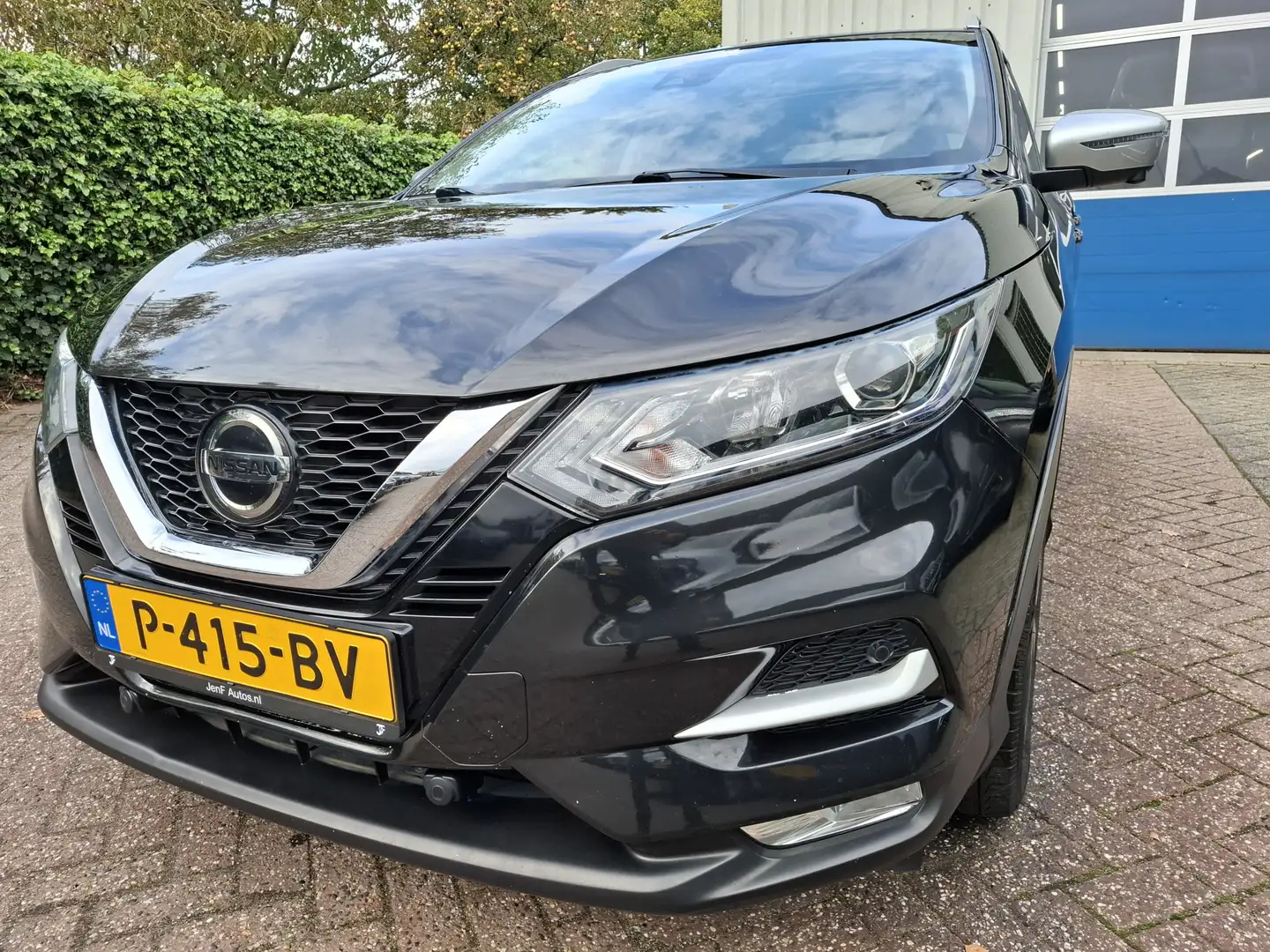 Nissan Qashqai 1.2 PANODAK/CLIMAT/CRUISE/NAVI/PDC/360 CAMERA 116P Noir - 2