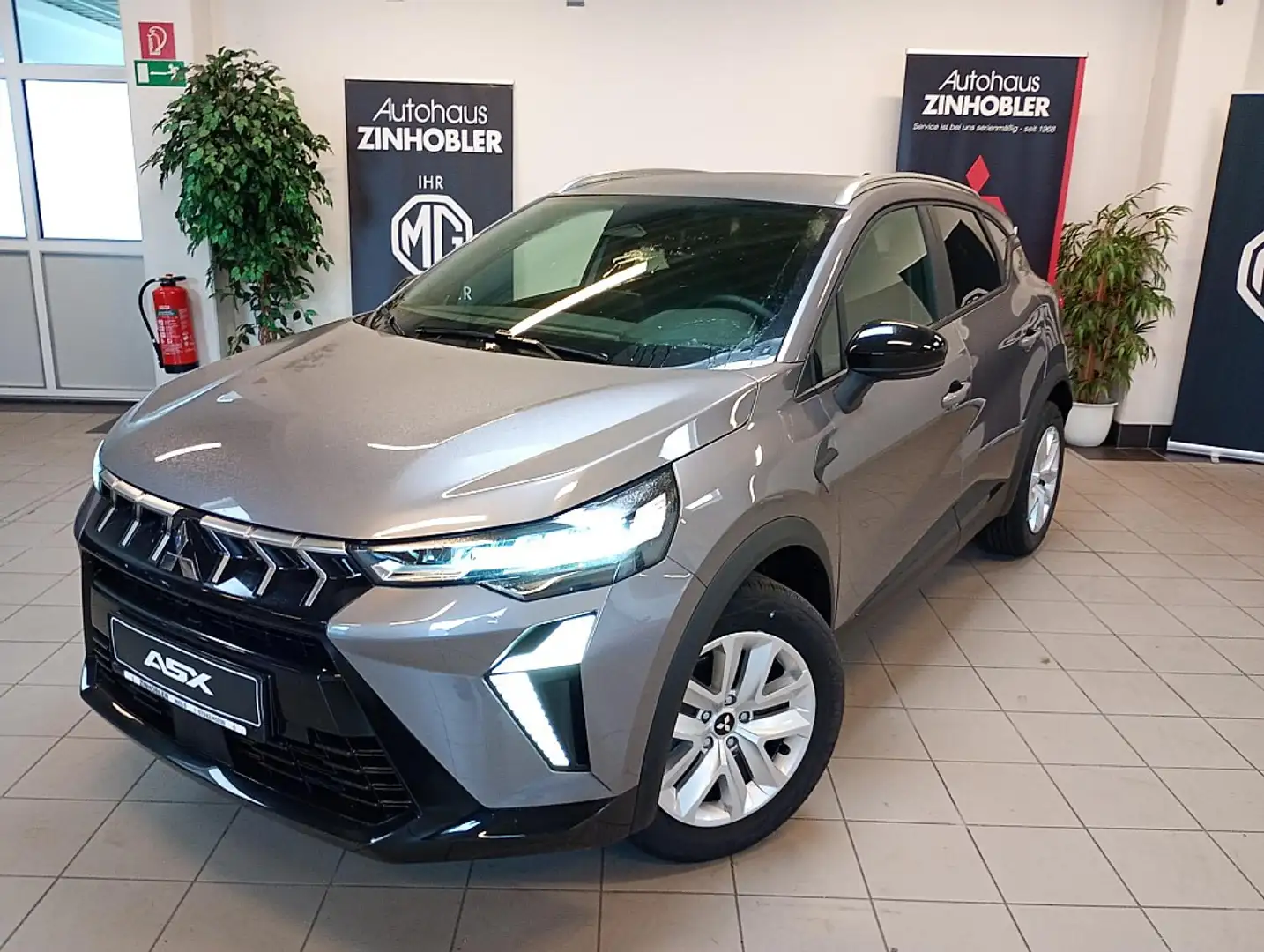 Mitsubishi ASX 1,0 MPI-T Invite Grau - 1