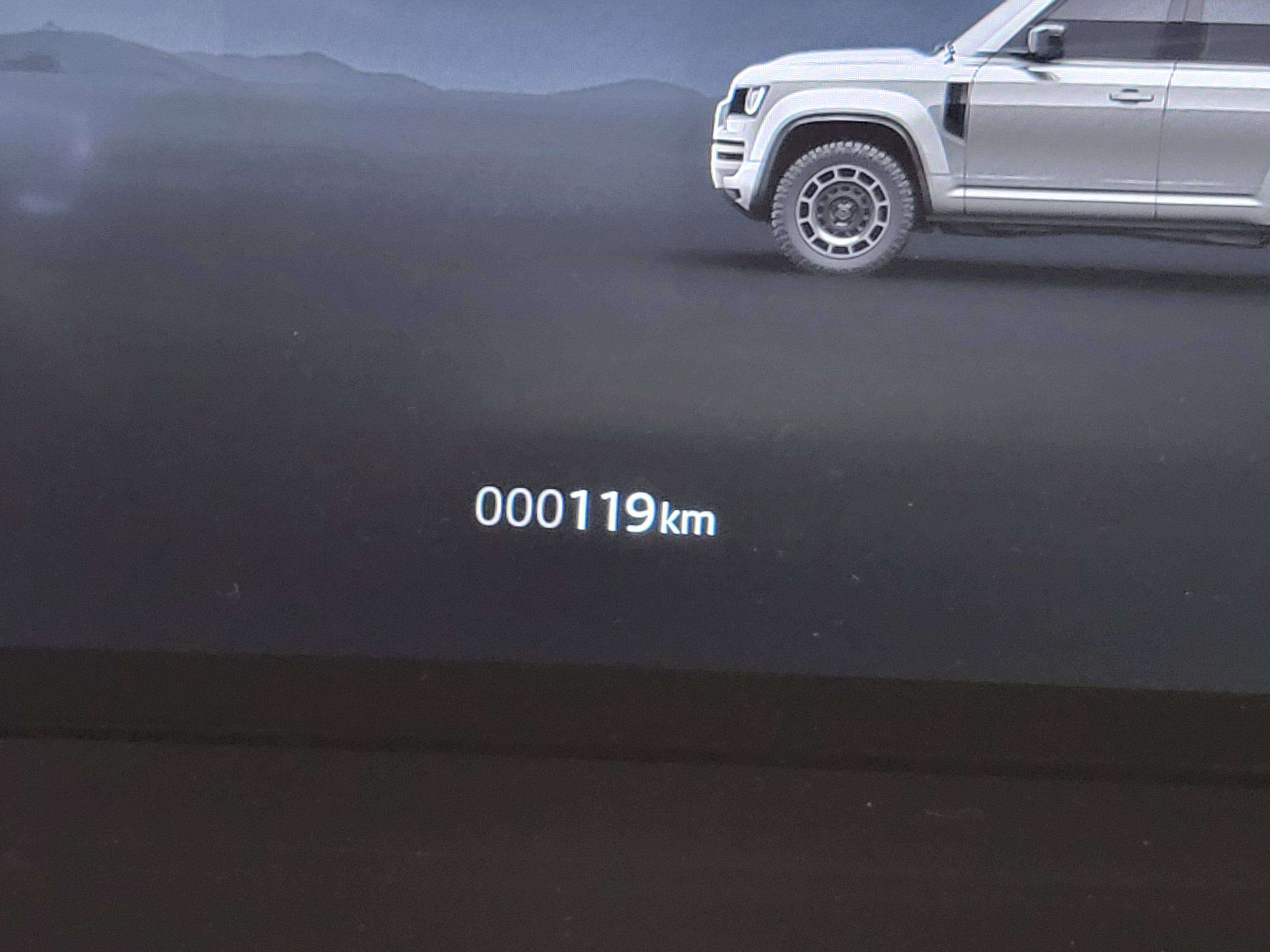 2025 Land Rover Defender 110 P635 OCTA thumb 13