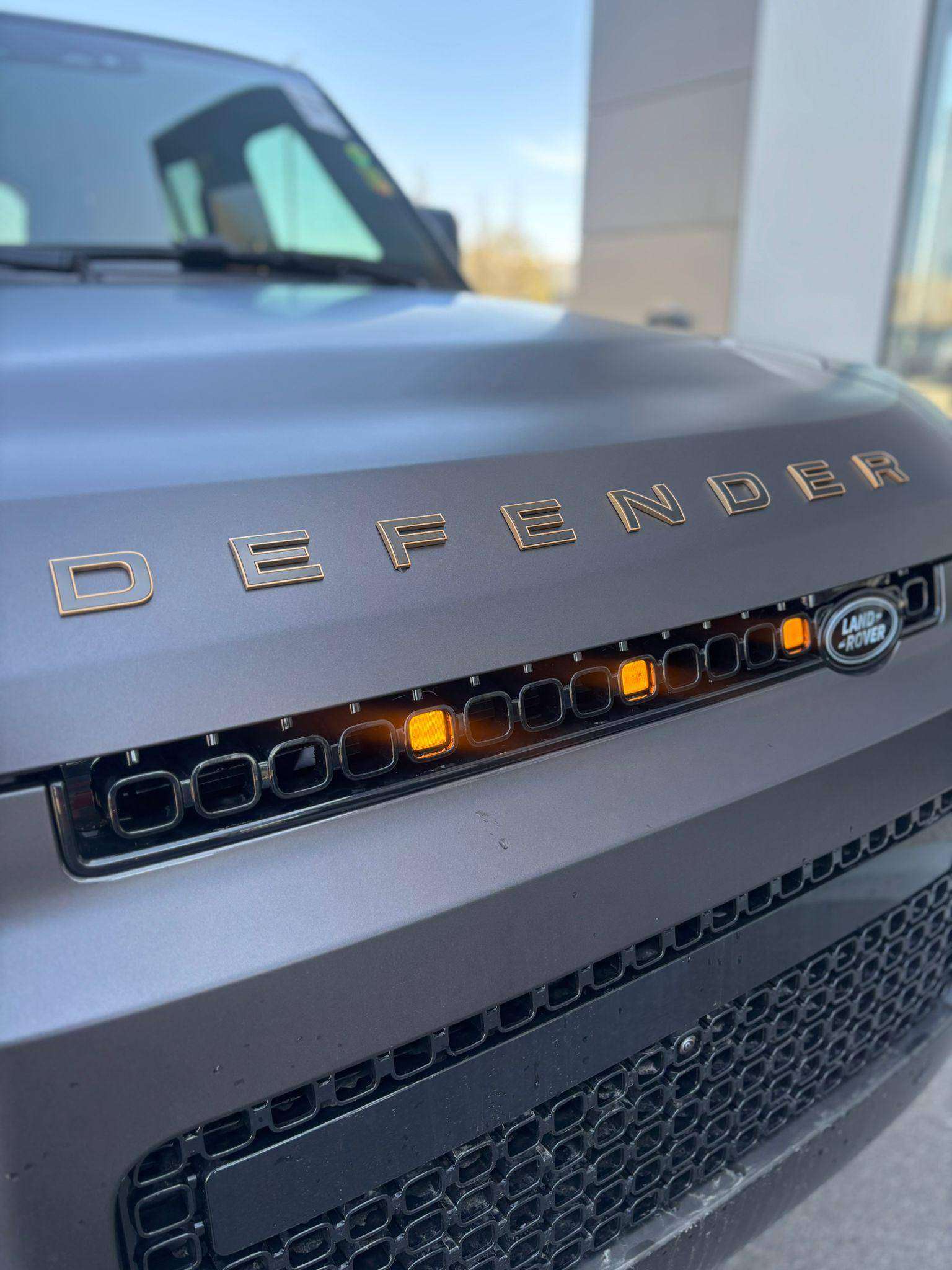 2025 Land Rover Defender 110 P635 OCTA thumb 11