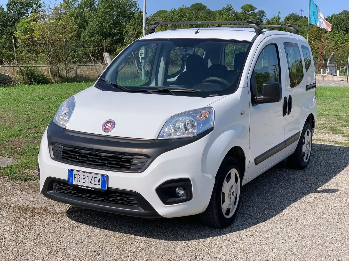 Fiat Qubo QUBO 1.4 8V 77 CV Easy Weiß - 1