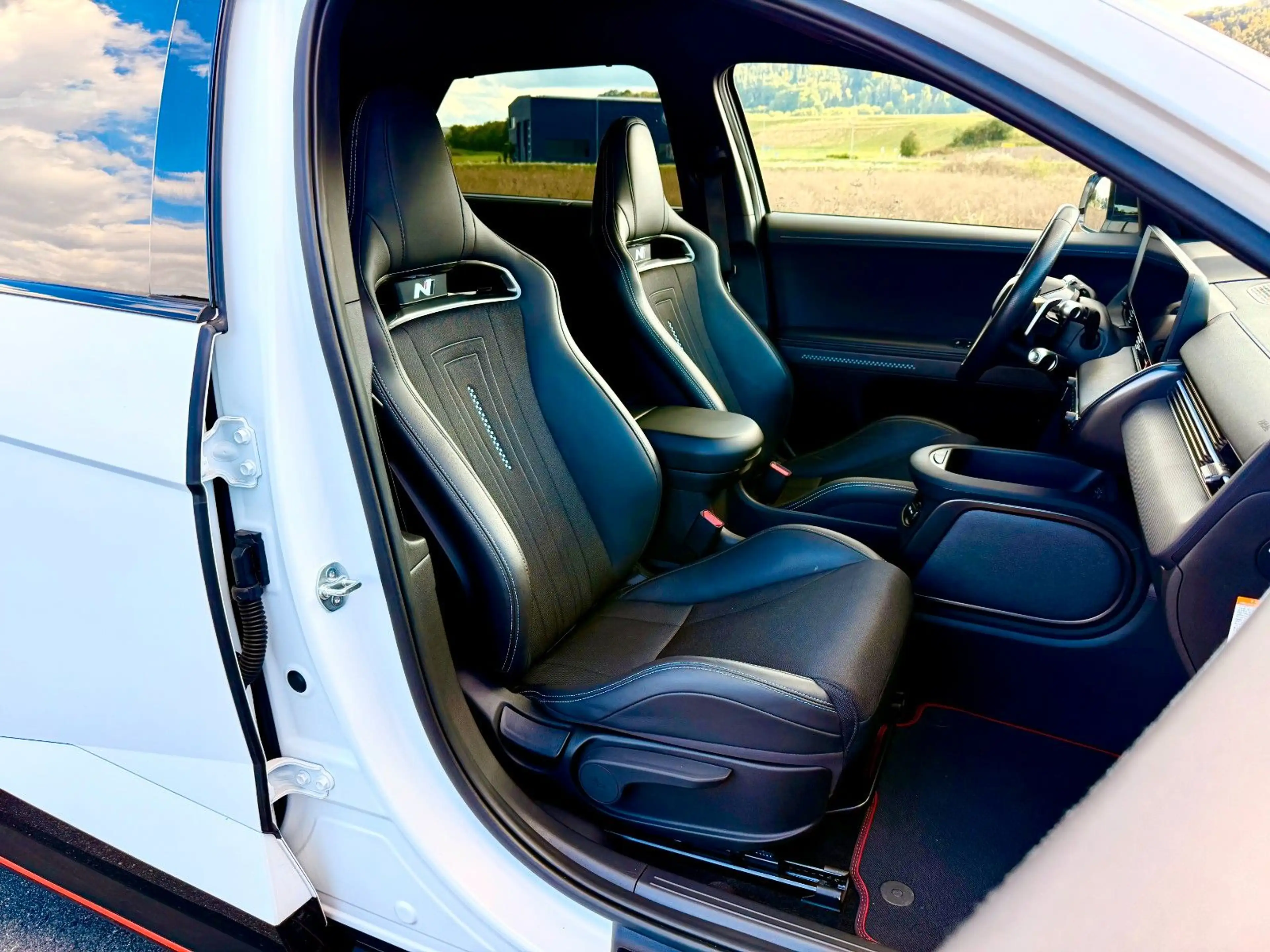 Hyundai IONIQ 5 N Elektro 4WD 650PS Sofort — photo 17