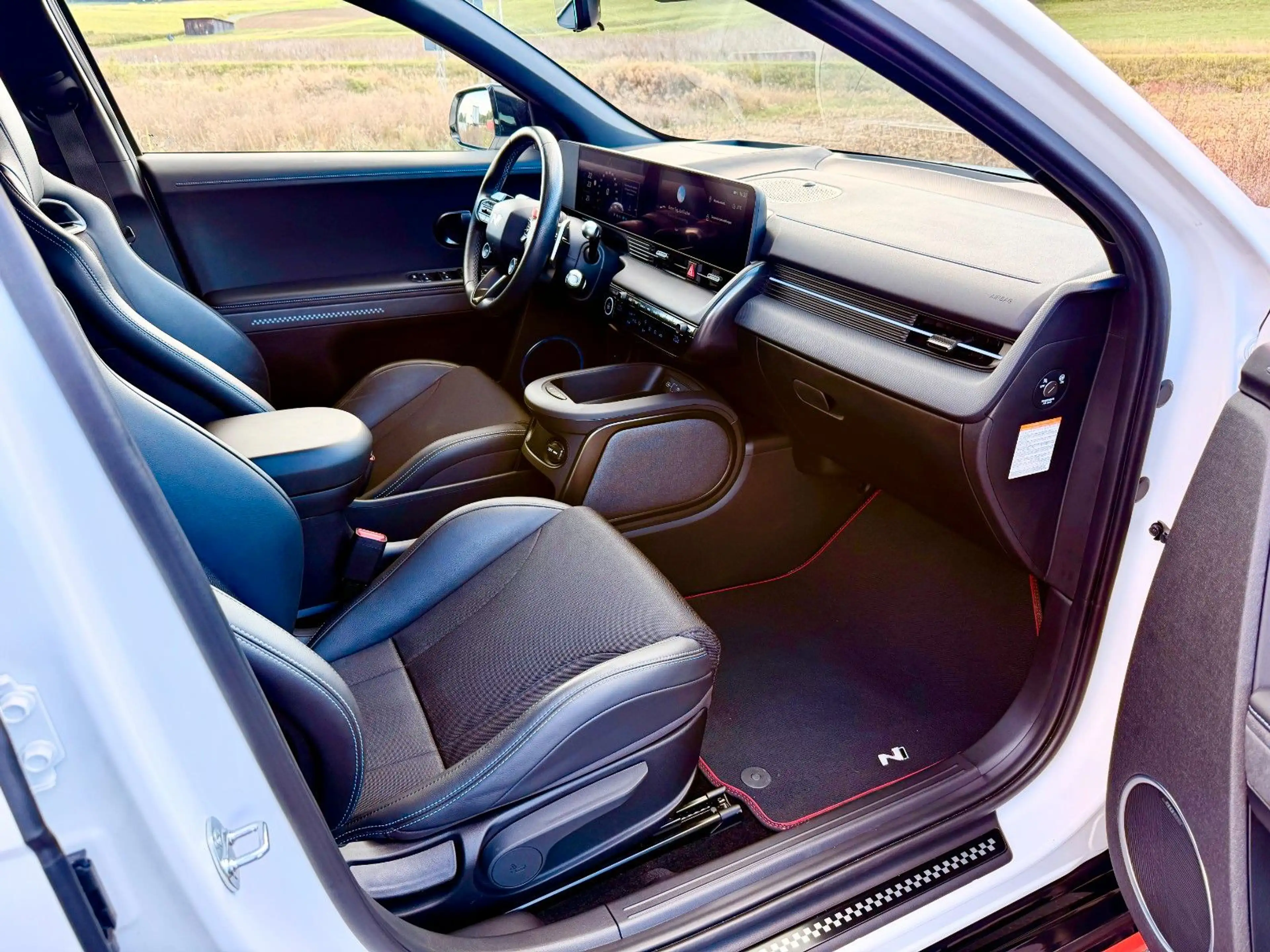 Hyundai IONIQ 5 N Elektro 4WD 650PS Sofort — photo 16