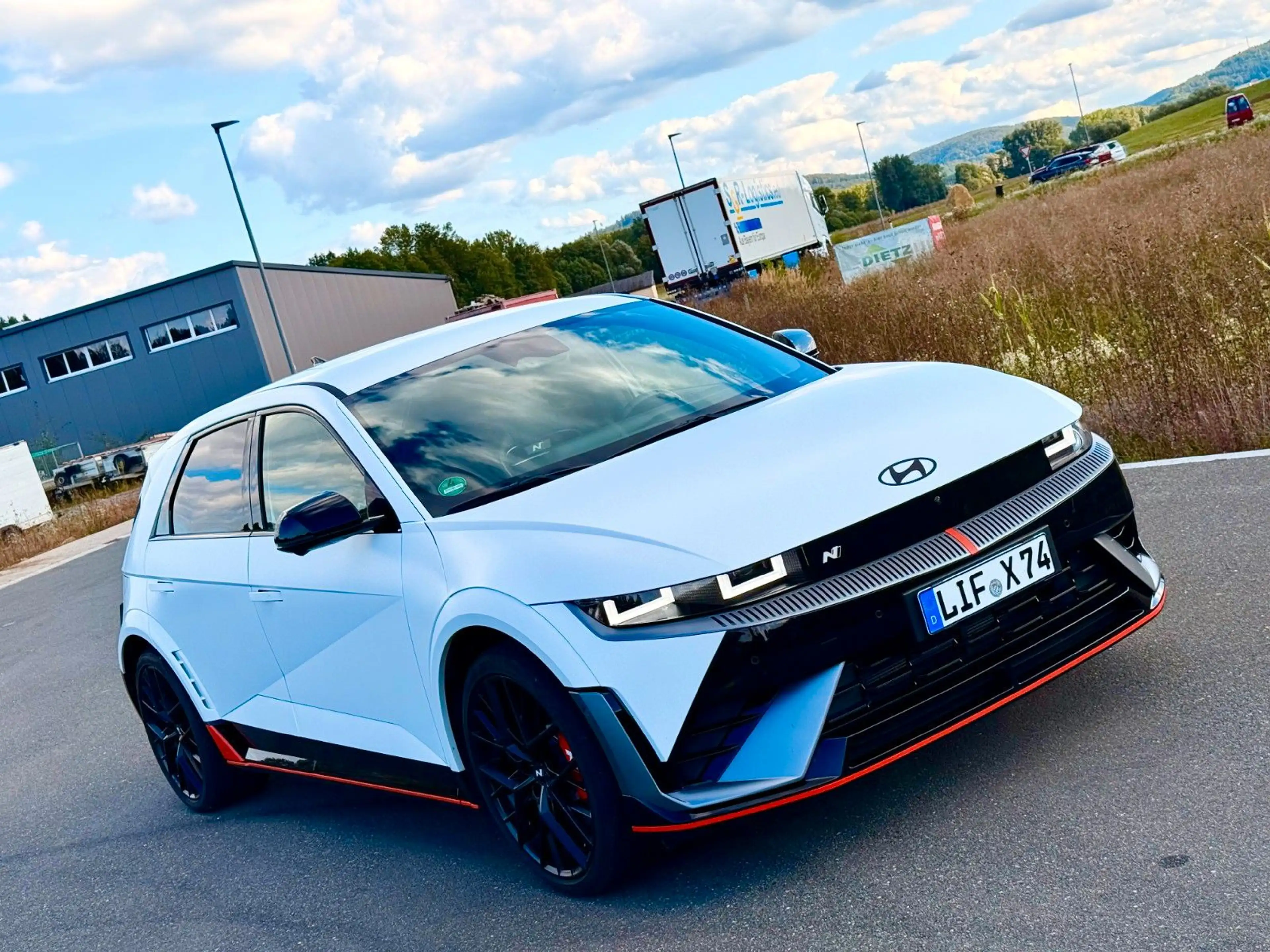 Hyundai IONIQ 5 N Elektro 4WD 650PS Sofort — photo 15