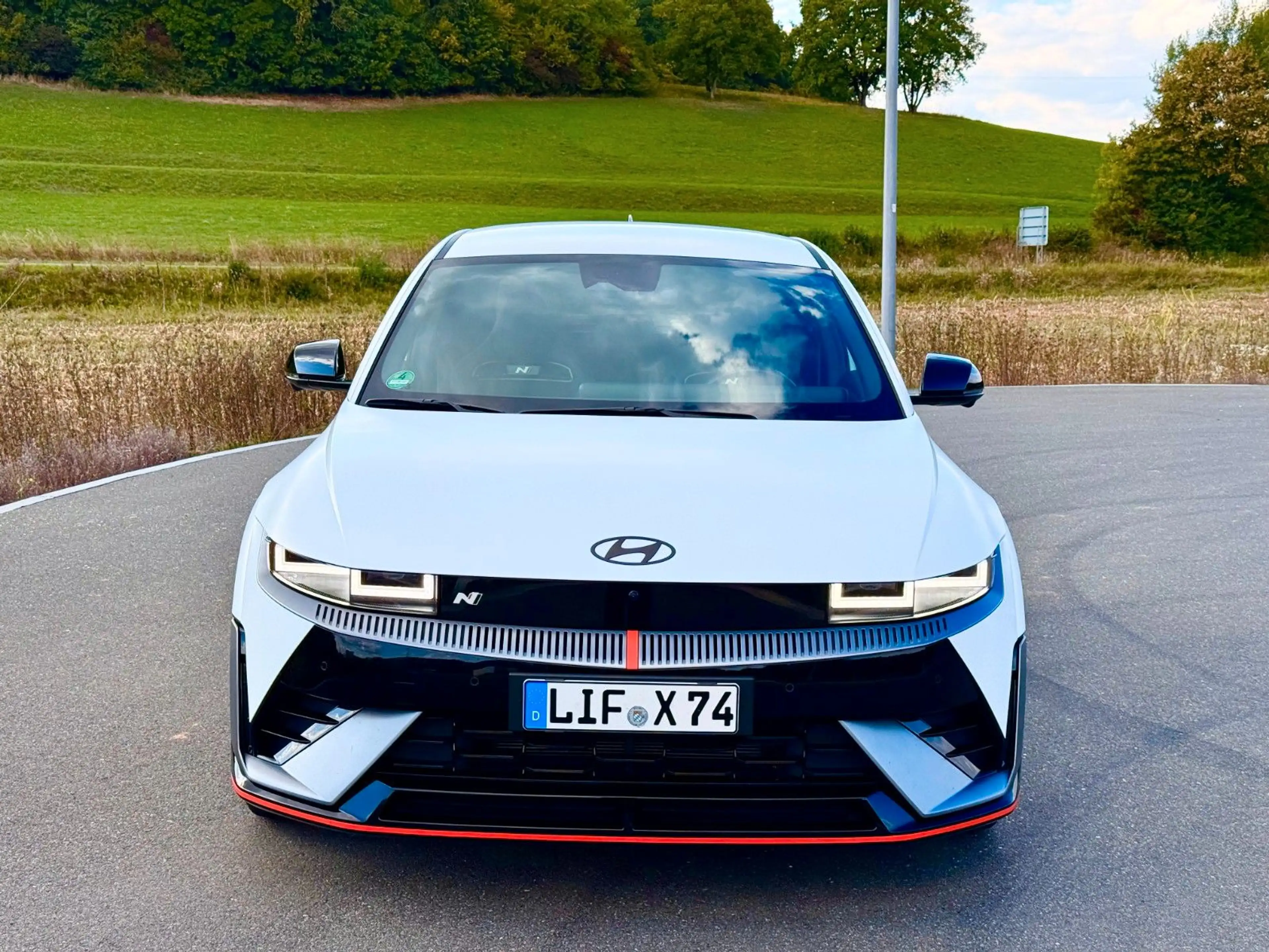 Hyundai IONIQ 5 N Elektro 4WD 650PS Sofort — photo 2