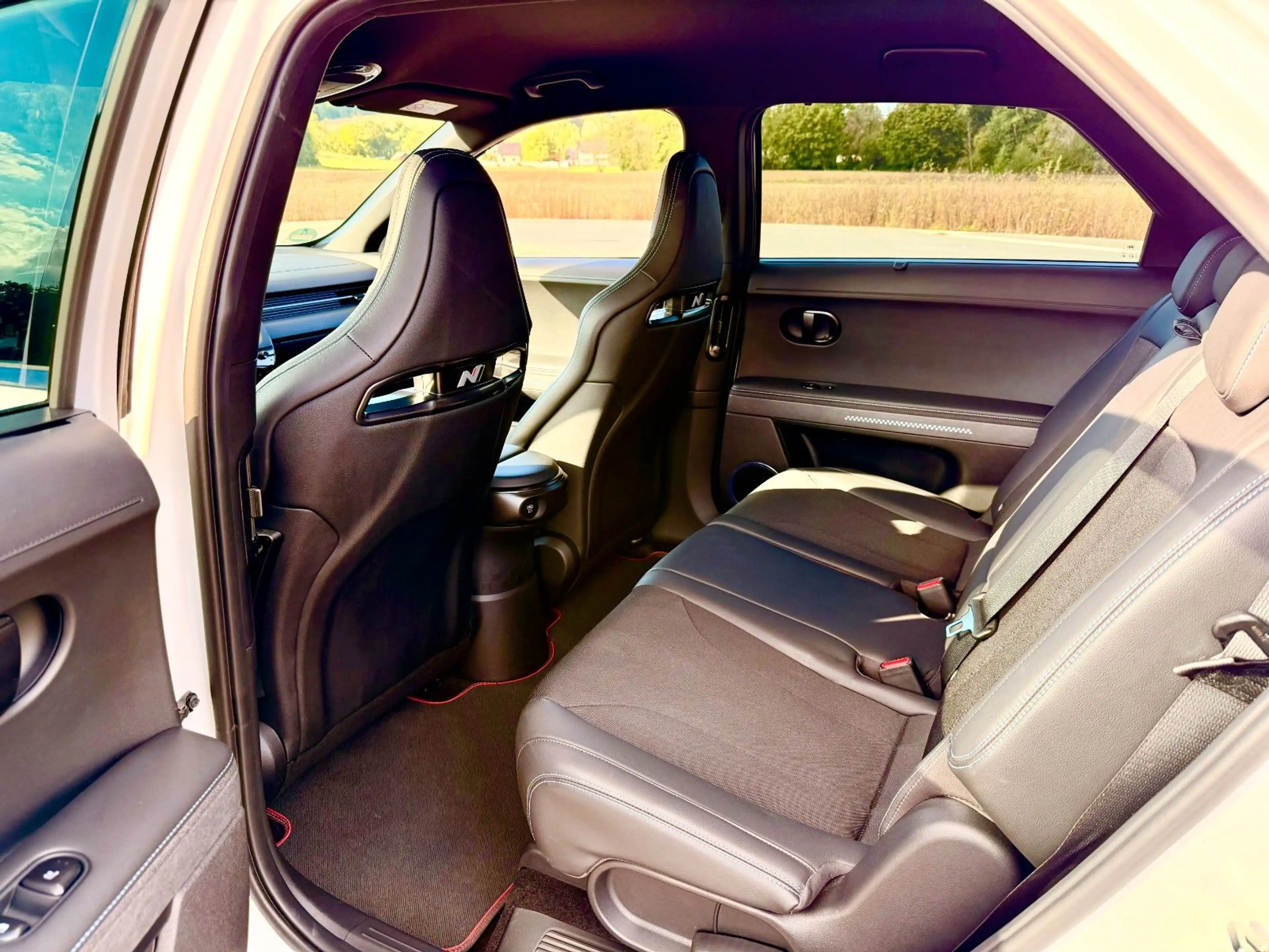 Hyundai IONIQ 5 N Elektro 4WD 650PS Sofort — photo 24