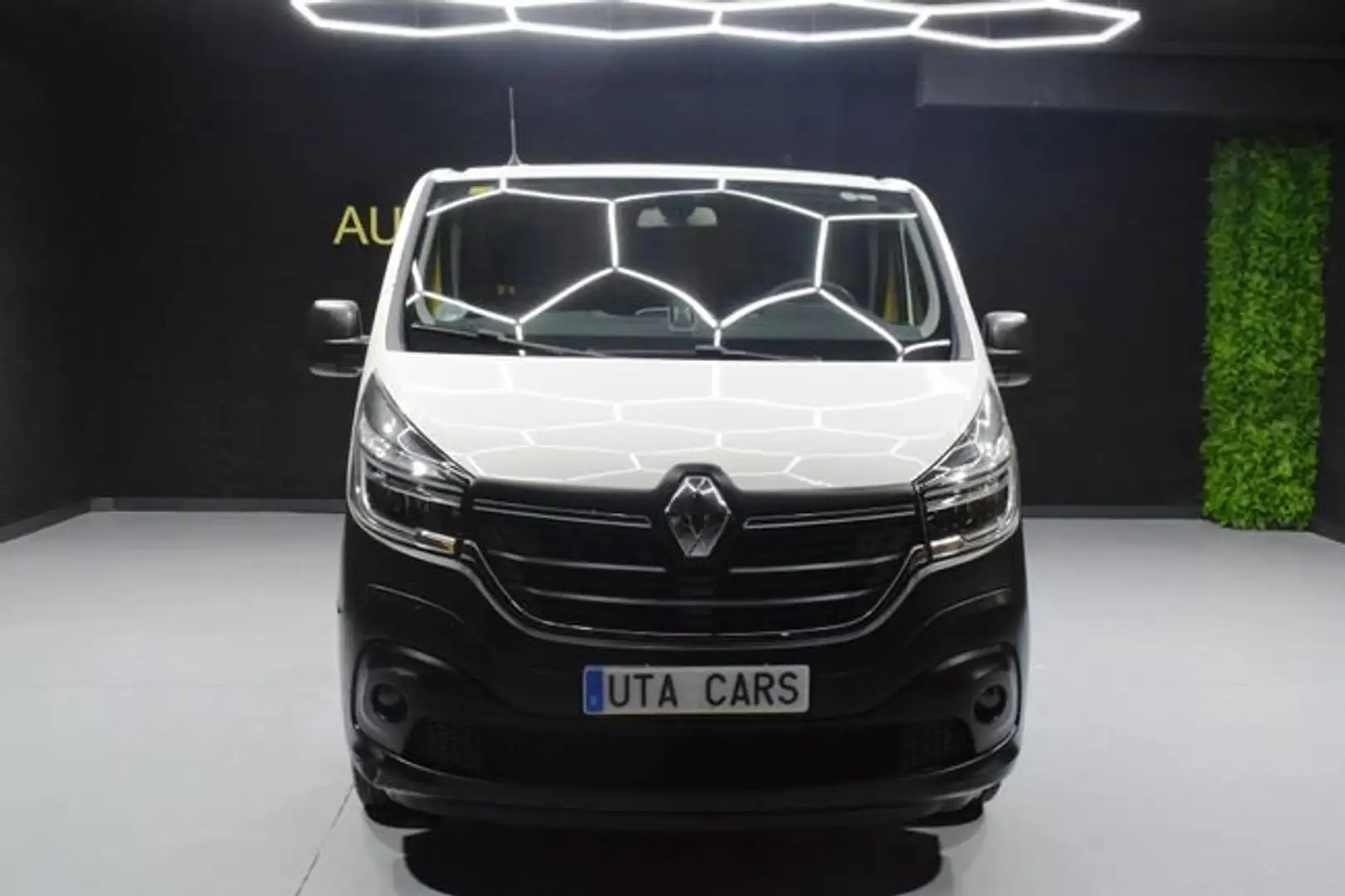 Renault Trafic Furgón 29 L1H2 Energy BluedCi 107kW Blanco - 2