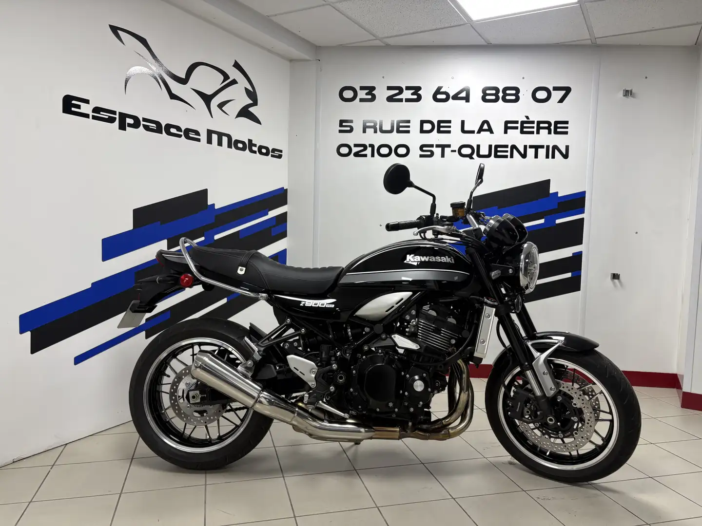 Kawasaki Z900RS Zwart - 2
