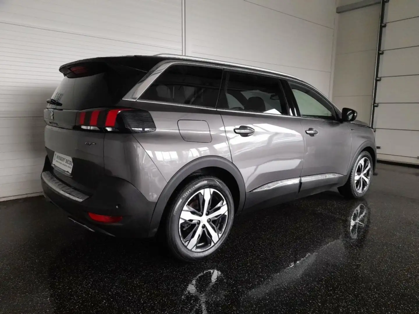 Peugeot 5008 GT-LINE 2,0 BlueHDI Aut *7-SITZE / SKY / VOLL-LED / NAPPALEDER + MASSAGE / AHV & KAMERA / FOCAL SOUNDSYSTEM* Grau - 2