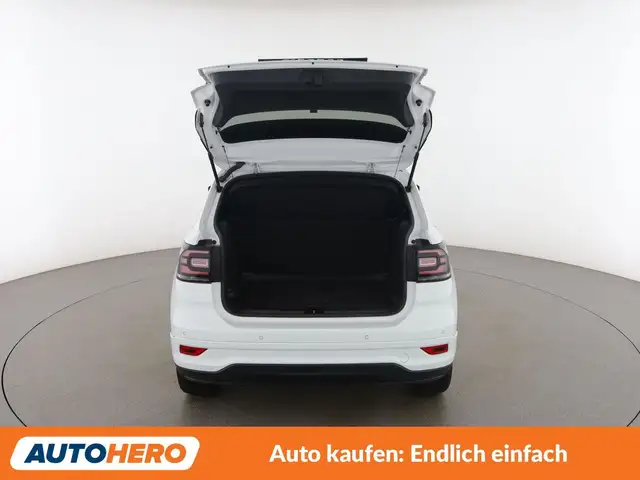 Volkswagen T-Cross view 16