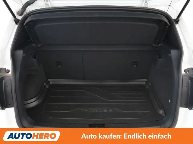 Volkswagen T-Cross view 17