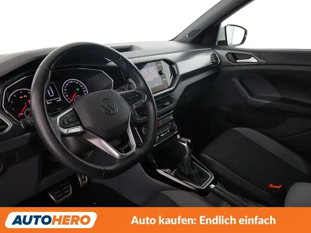 Volkswagen T-Cross view 11