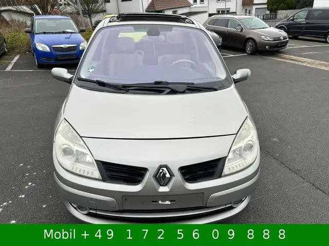 Renault Scenic view 23