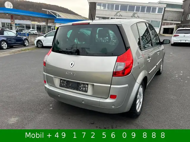 Renault Scenic view 5