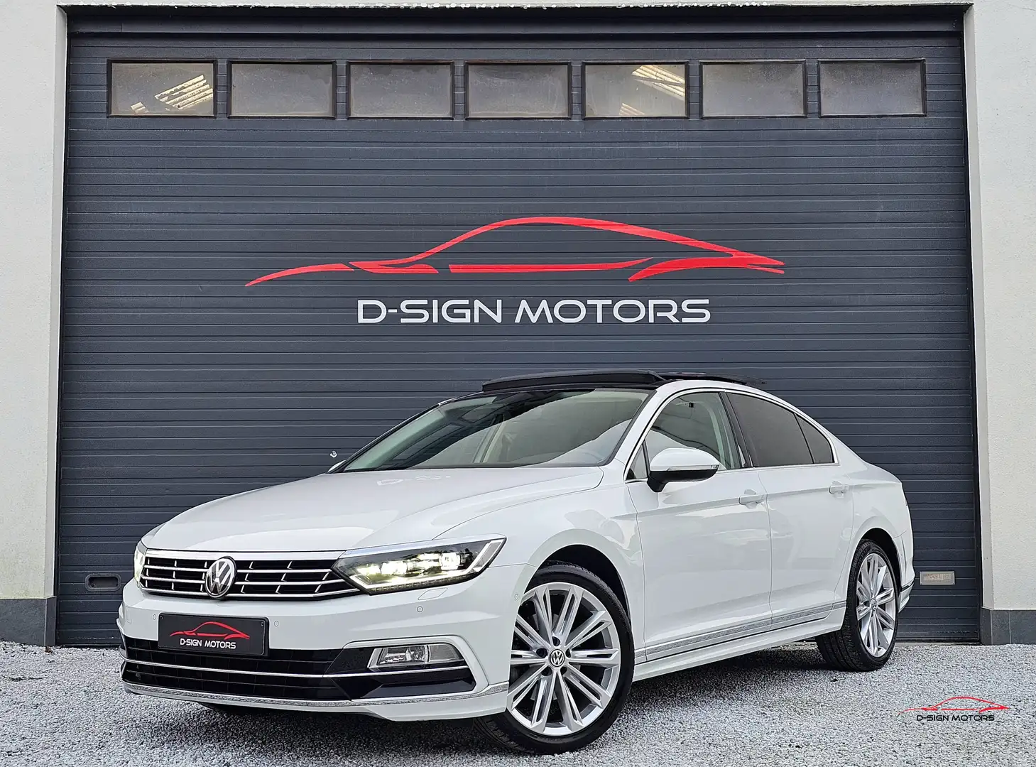 Volkswagen Passat 1.4 TSI R-LINE (150ch) HIGHLINE 2017 80.645km !! Blanc - 1