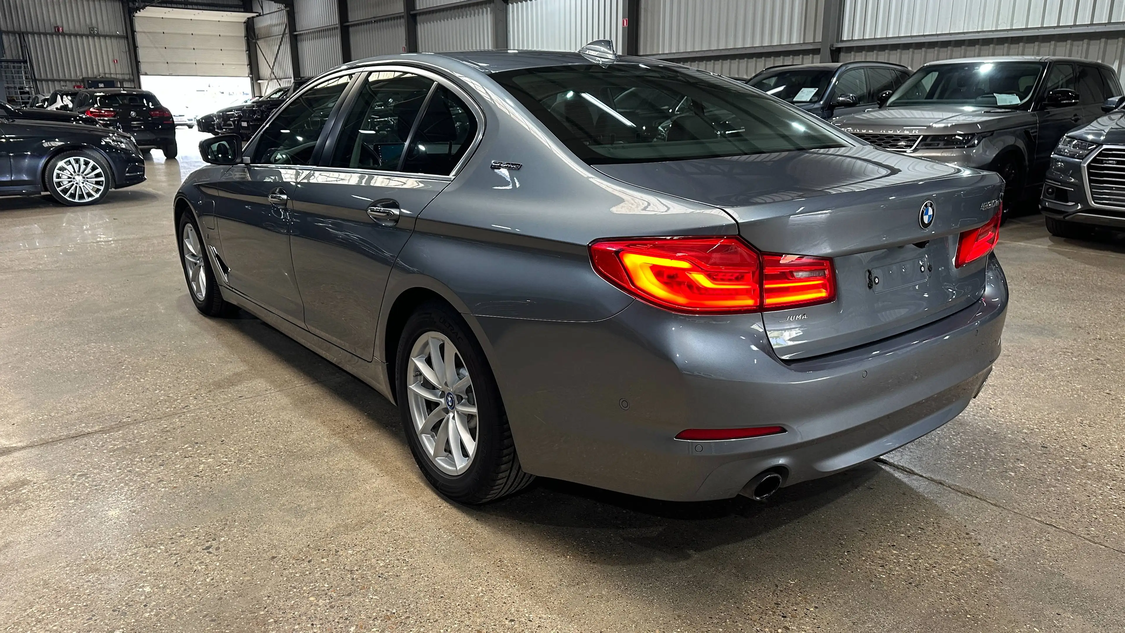 BMW 530 530eA PHEV Performance Business Edition (185 kW) — photo 6
