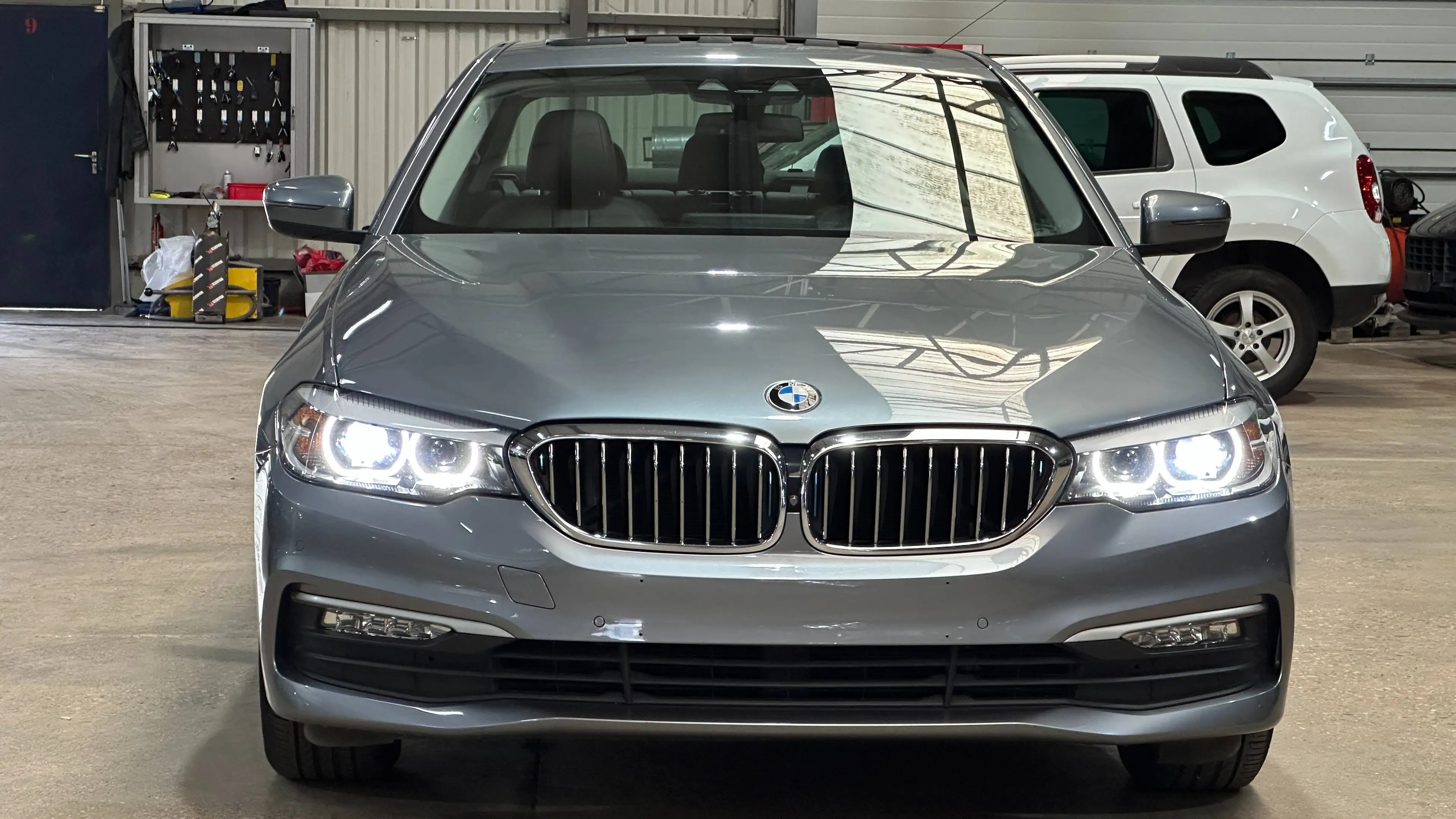 BMW 530 530eA PHEV Performance Business Edition (185 kW) — photo 2
