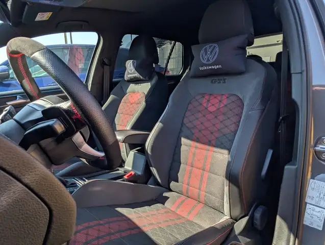 Volkswagen Golf view 16