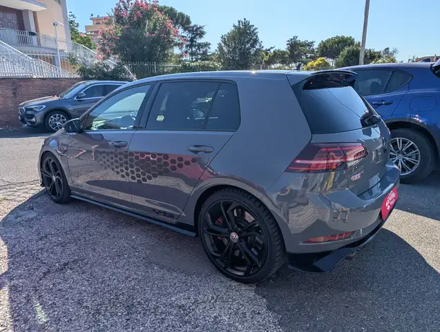 Volkswagen Golf view 9