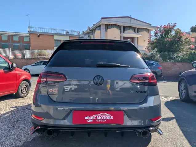 Volkswagen Golf view 6