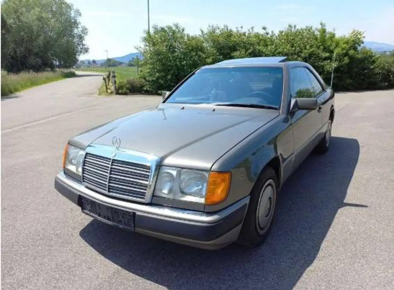 Mercedes-Benz 230 Sportwagen/Coupe, foto 7