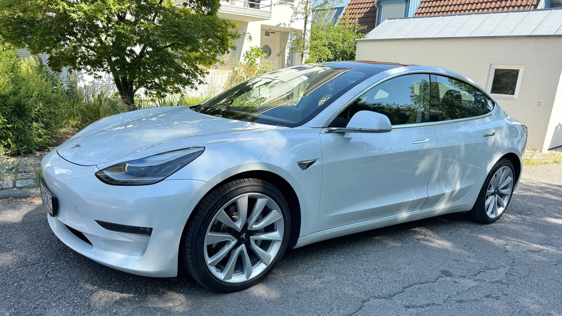 Tesla Model 3 Model 3 Long Range Dual Motor Allradantrieb Weiß - 1