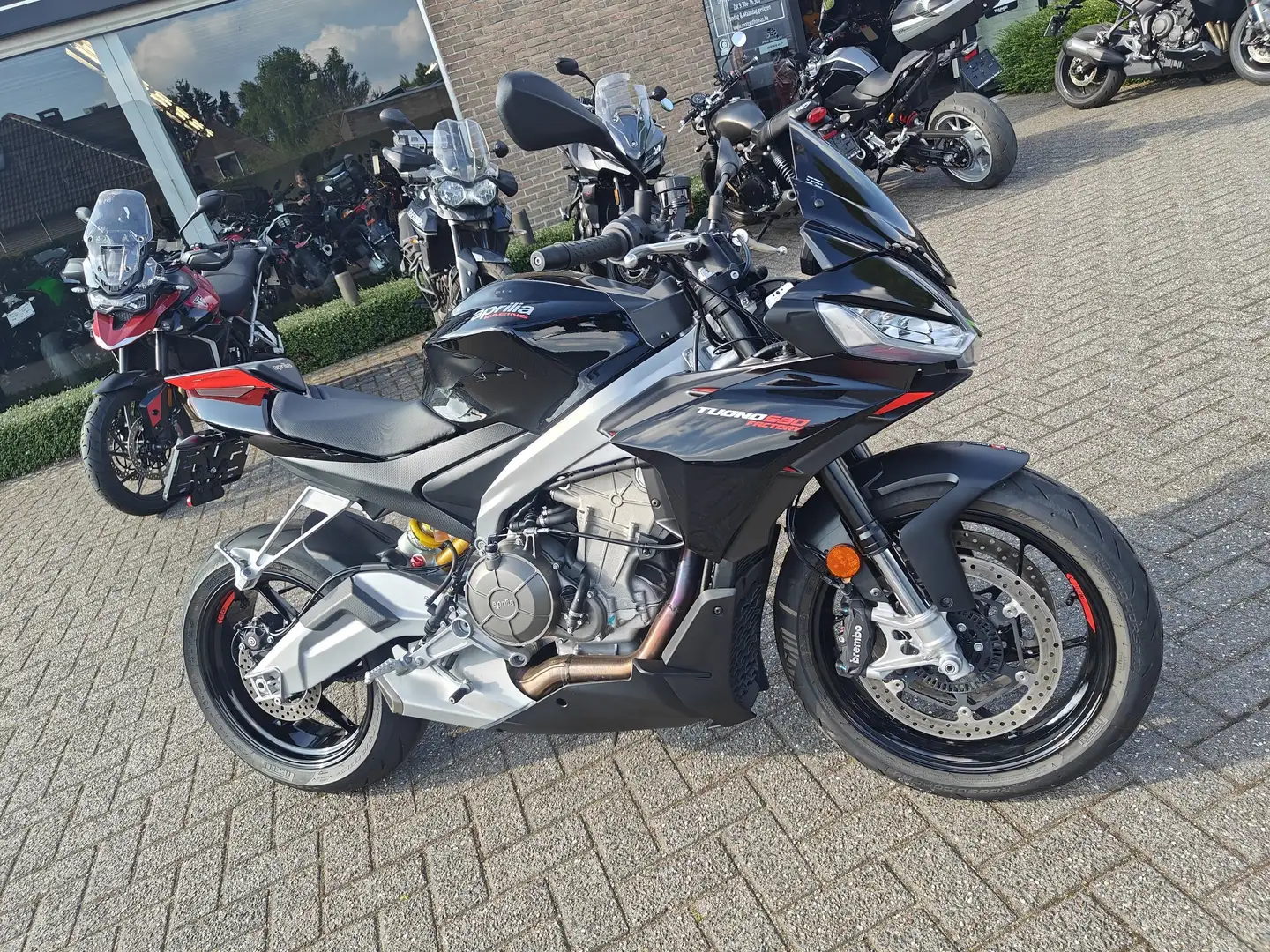 Aprilia Tuono 660 Factory Zwart - 1