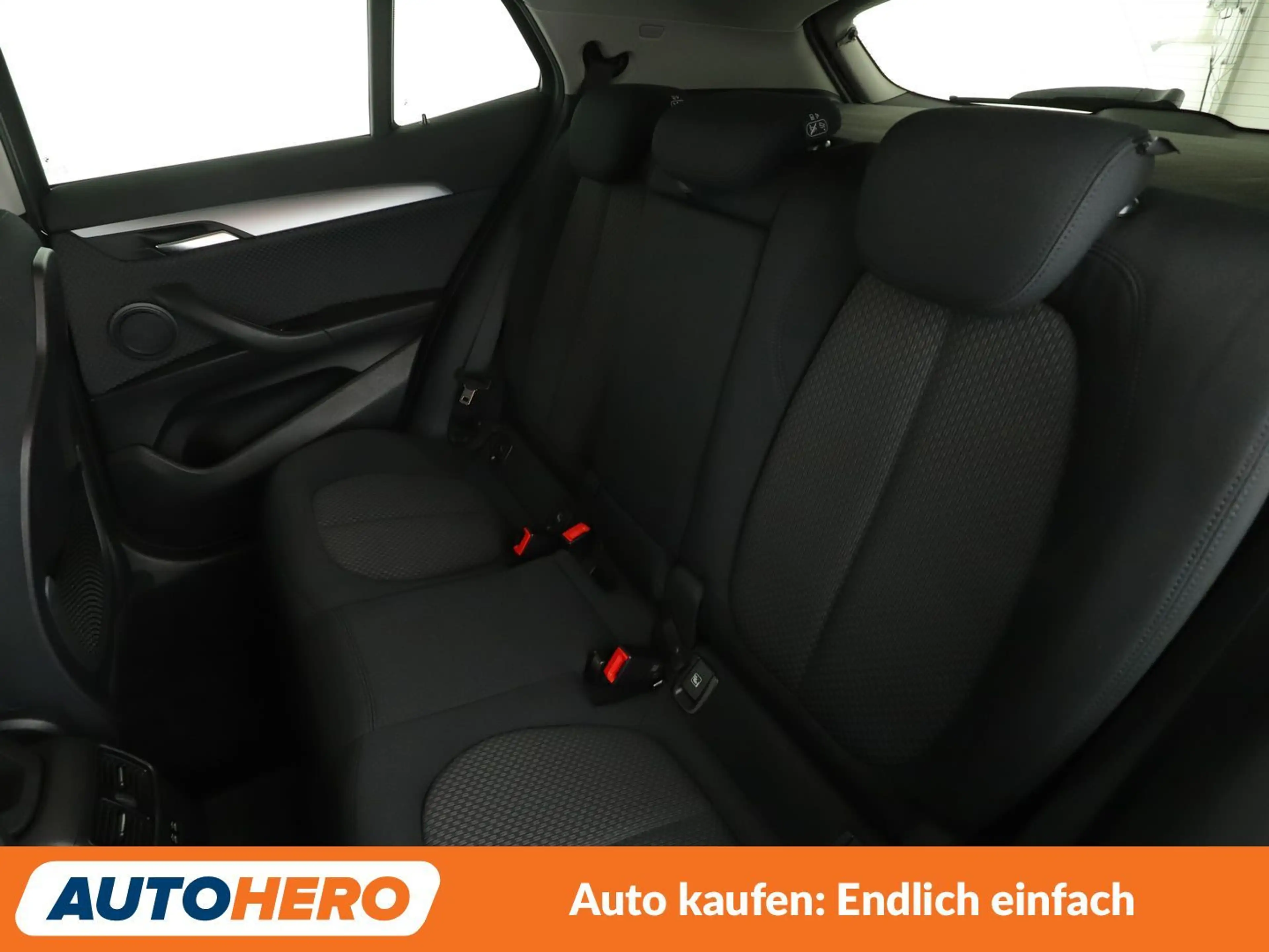 BMW X2 sDrive 18d Advantage *NAVI*TEMPO*PDC*SHZ* — photo 14