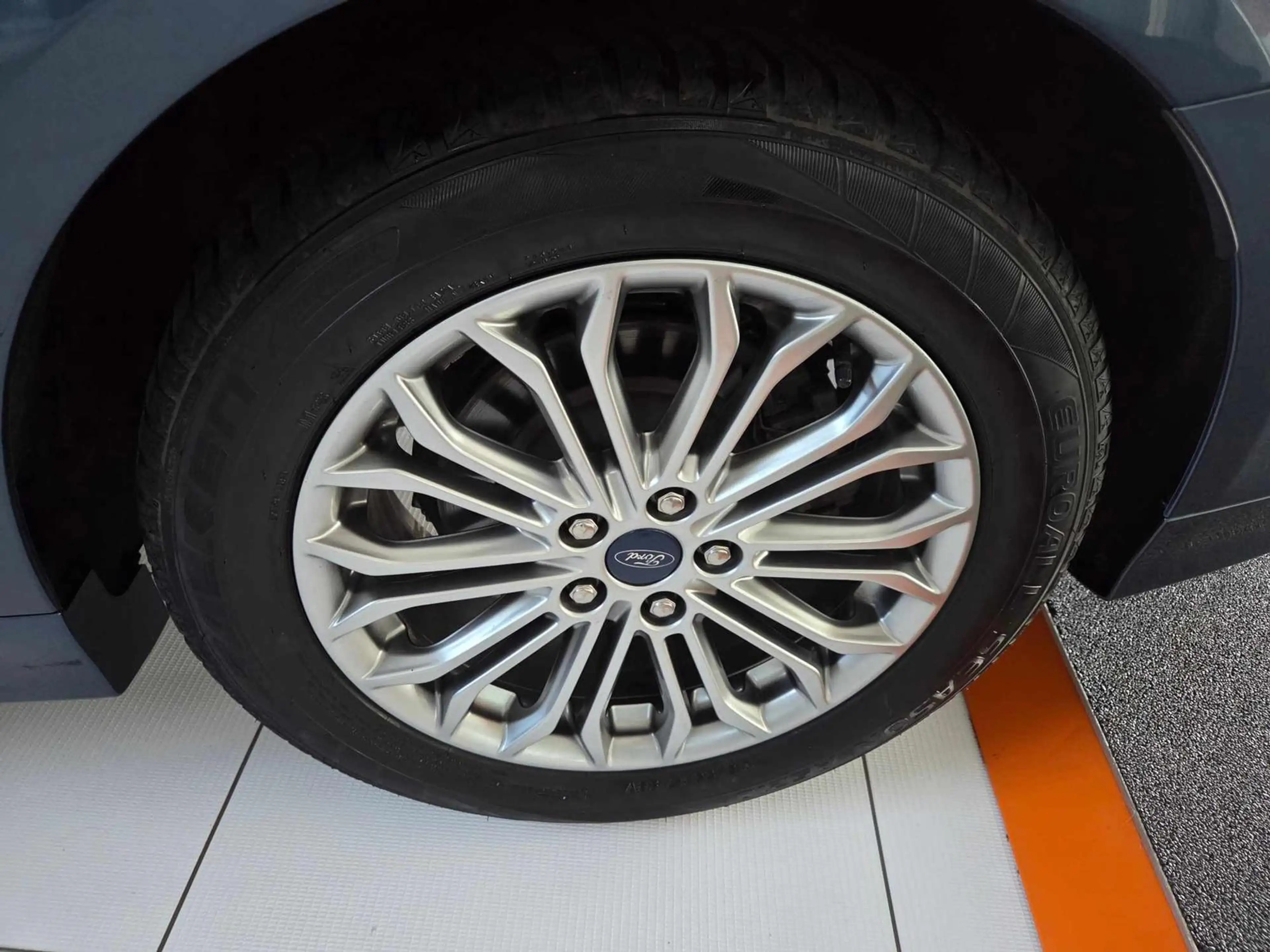 Ford Mondeo Turnier Hybrid Titanium BLIS ACC KAMERA DAB PARKAU — photo 15