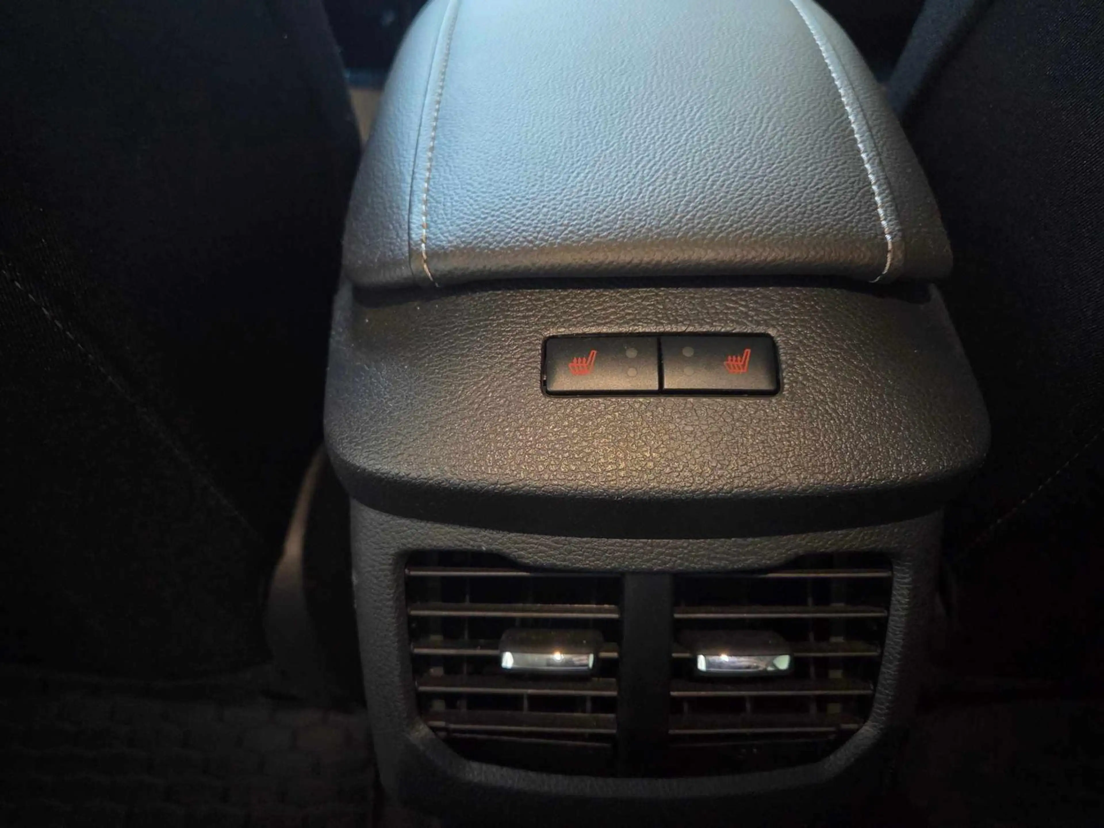 Ford Mondeo Turnier Hybrid Titanium BLIS ACC KAMERA DAB PARKAU — photo 13
