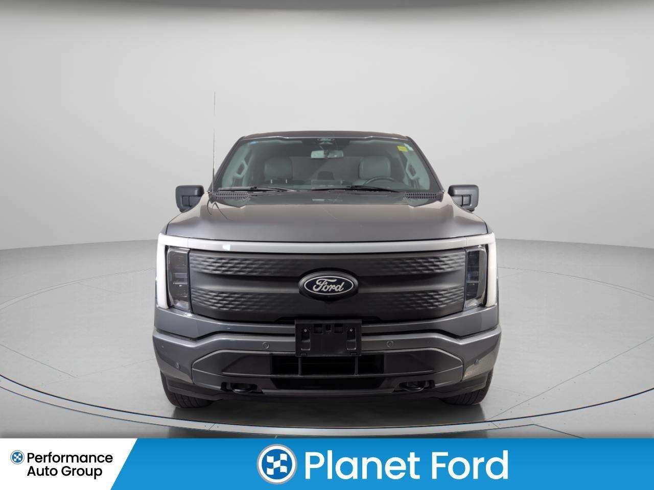 2025 Ford F-150 Lightning Flash Extended Range 20s Pro power on board 9.6 KW — снимка 1