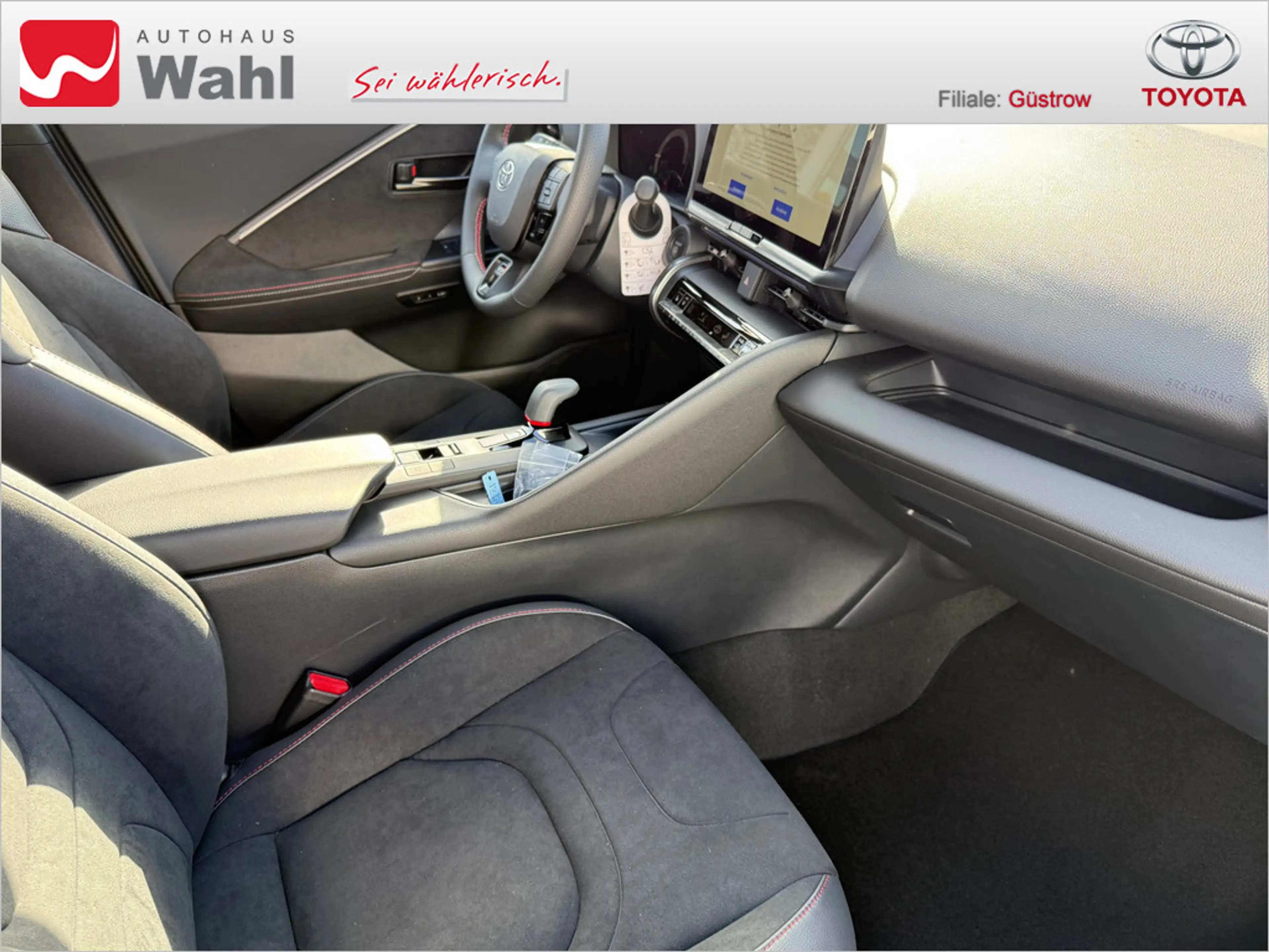 Toyota C-HR 2.0 Plug-In Hybrid FWD GR Sport — photo 7