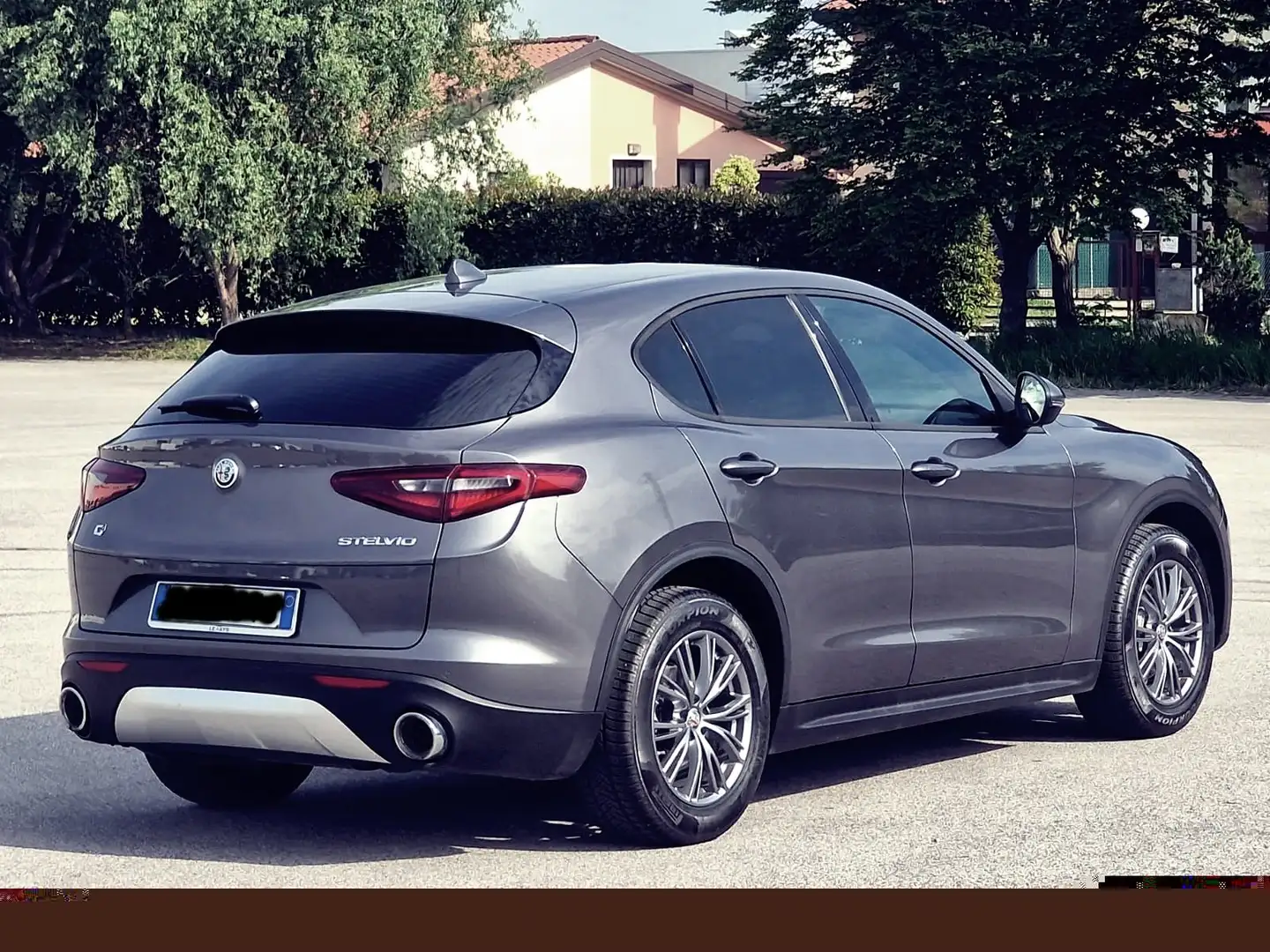 Alfa Romeo Stelvio Stelvio 2.2 t Sprint Q4 190cv auto Grijs - 2