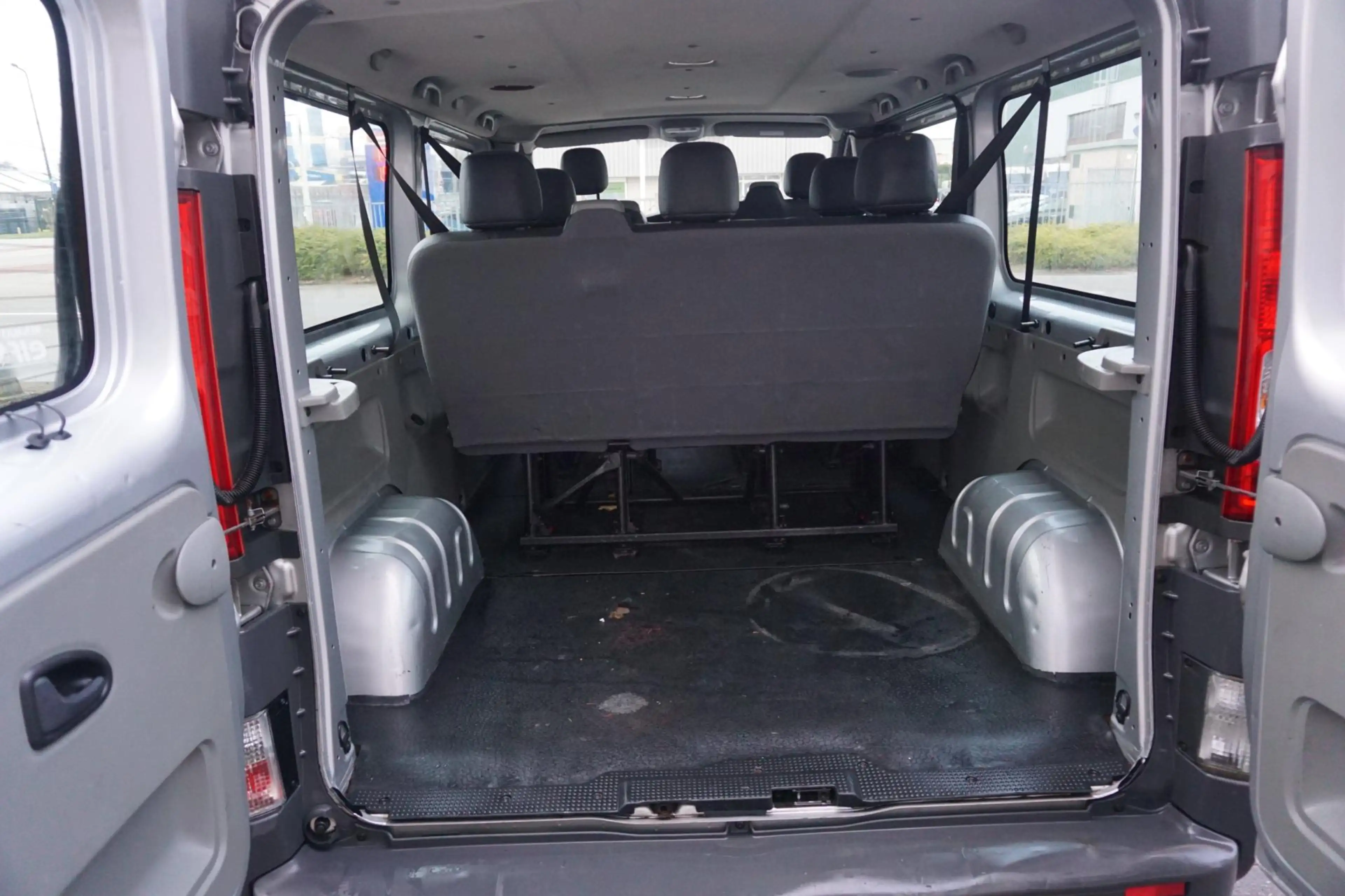 Renault Trafic Passenger 2.0 dCi T29 L2H 84KW 9ERSOON /MARGE / NA — photo 14
