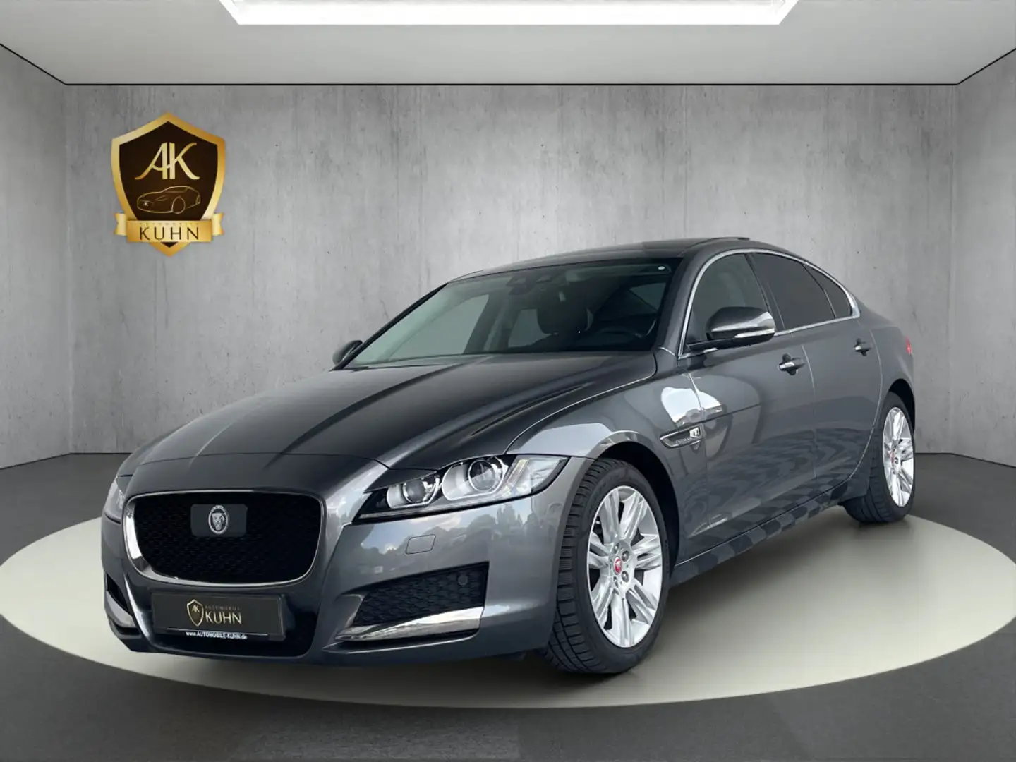 Jaguar XF PORTFOLIO*LEDER*PANO*ACC*LED*4 x SHZ*MERIDIAN Gris - 1