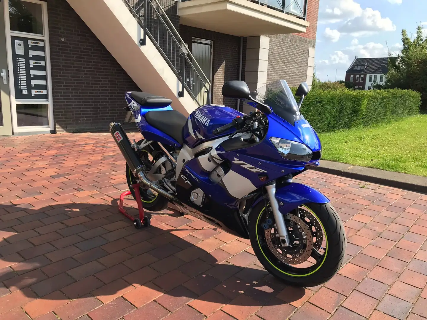 Yamaha YZF-R6 RJ03 Blau - 2