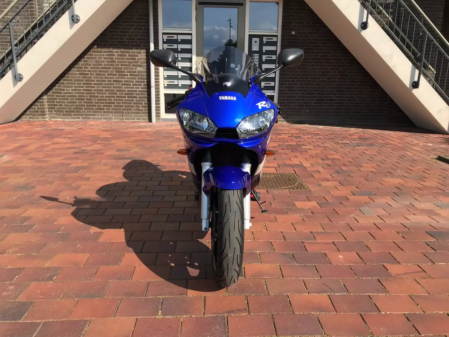 Yamaha YZF-R6 RJ03 Blau - 1