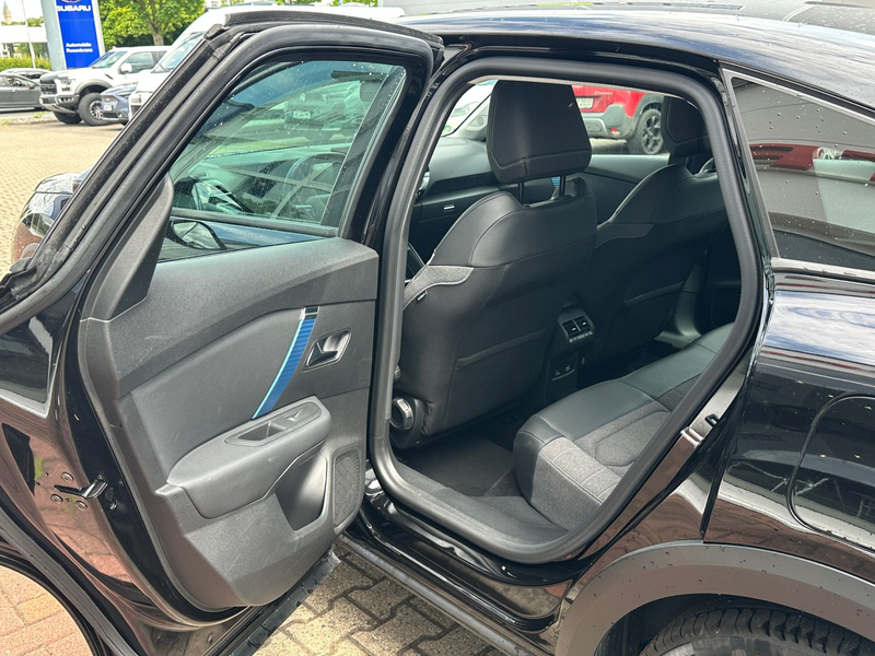 Citroen C4 ë-C4 Feel Pack 136 — photo 10