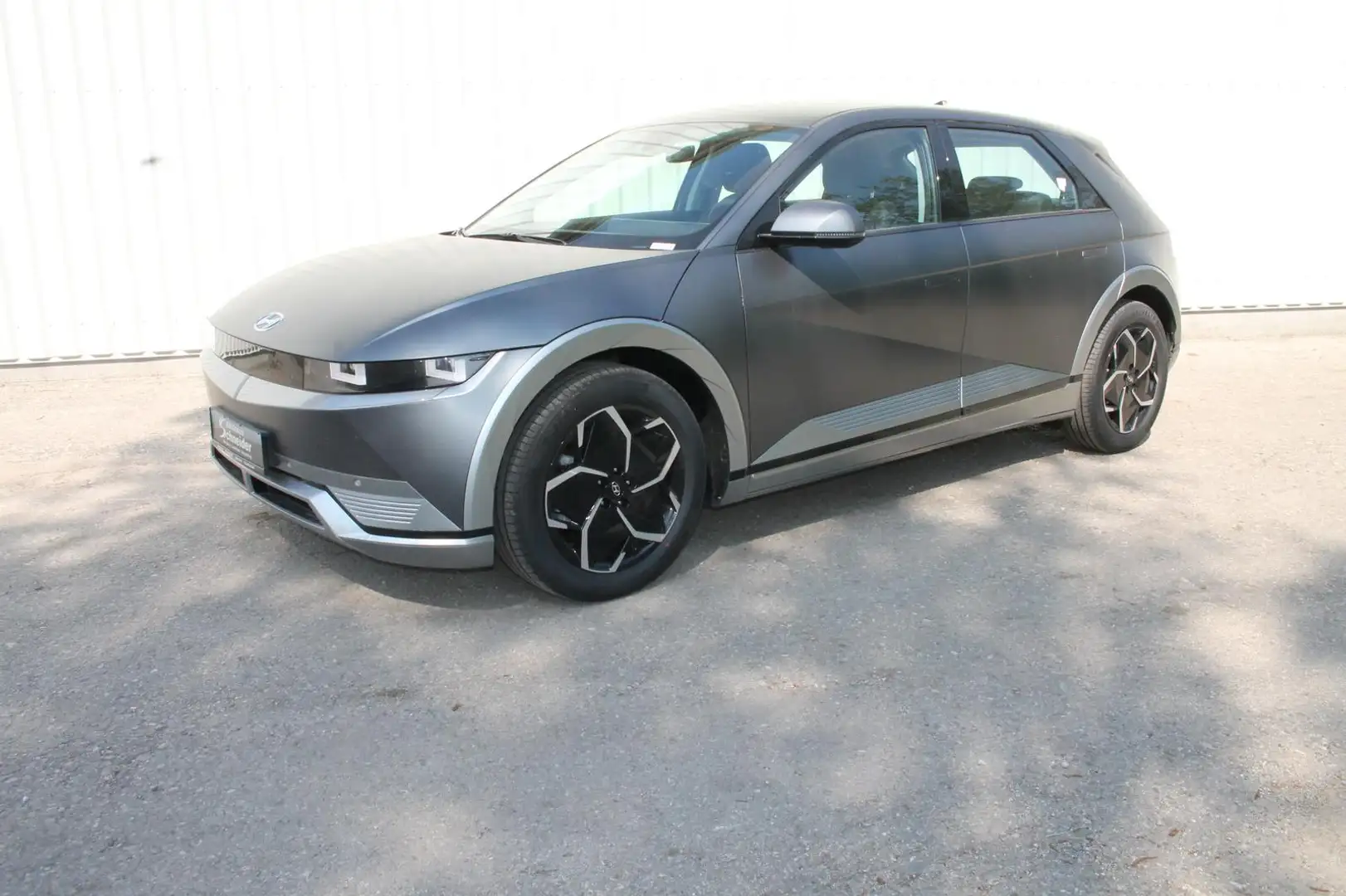 Hyundai IONIQ 5 72,6 kWh DYNAMIQ NAVI/LED/EHK/SHZ/KAMERA Grau - 1