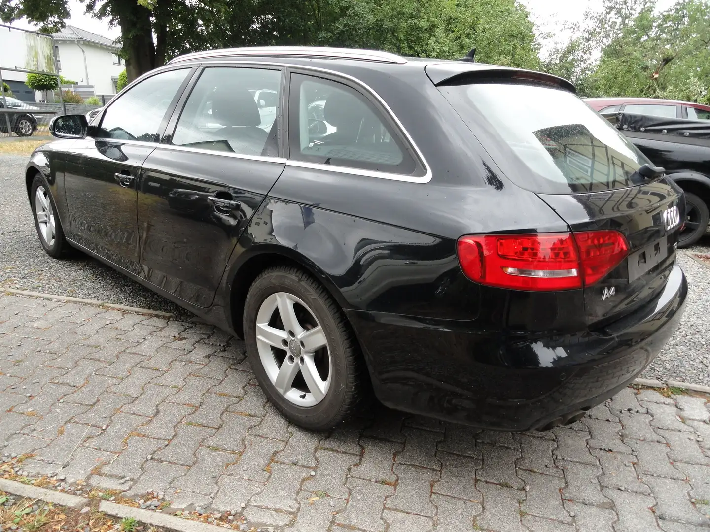 Audi A4 Attraction Bi-Xenon+Navi+Alarm+1 J.Garantie Black - 2