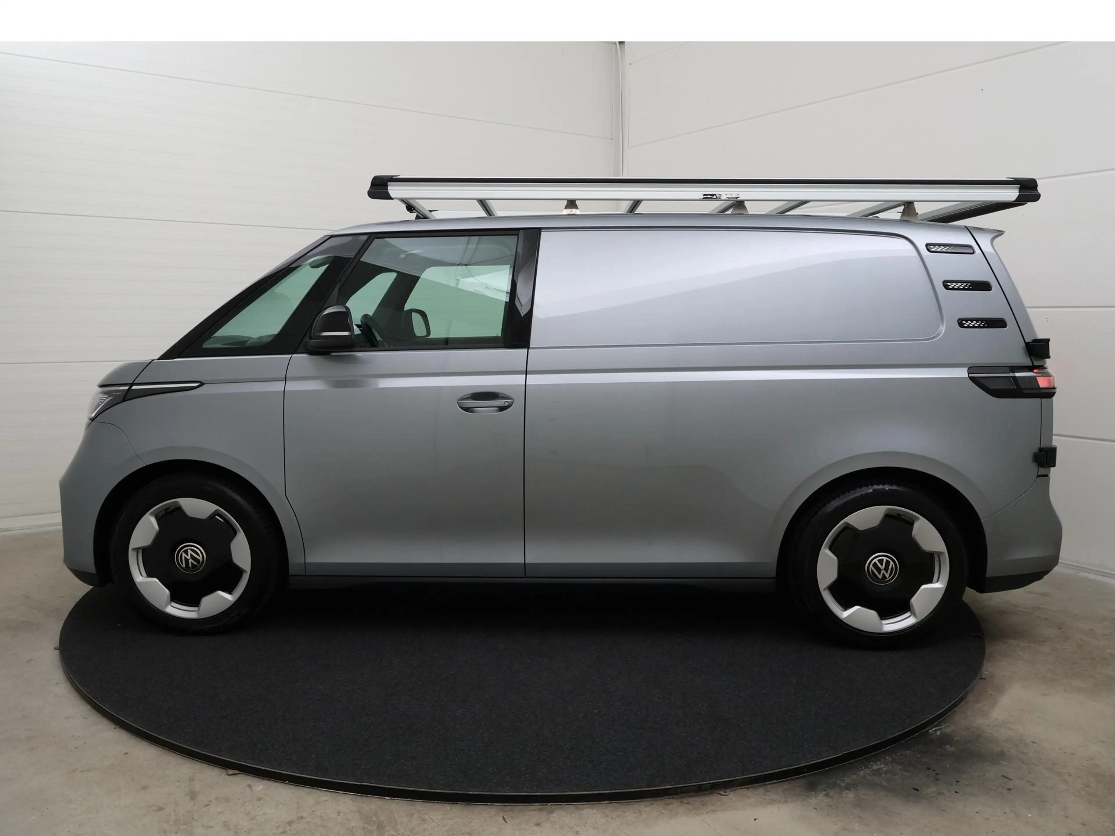 Volkswagen ID. Buzz Cargo 77 kWh | Matrix LED | Side Assist | Travel Assist — photo 6
