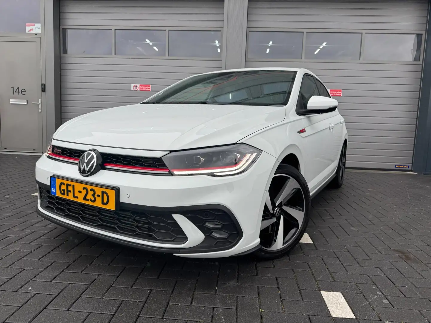 Volkswagen Polo GTI 2.0 TSI Virtual Lane ACC NAV Wit - 2