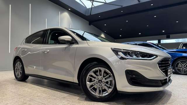 Ford Focus — photo 3