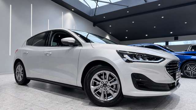 Ford Focus — photo 3
