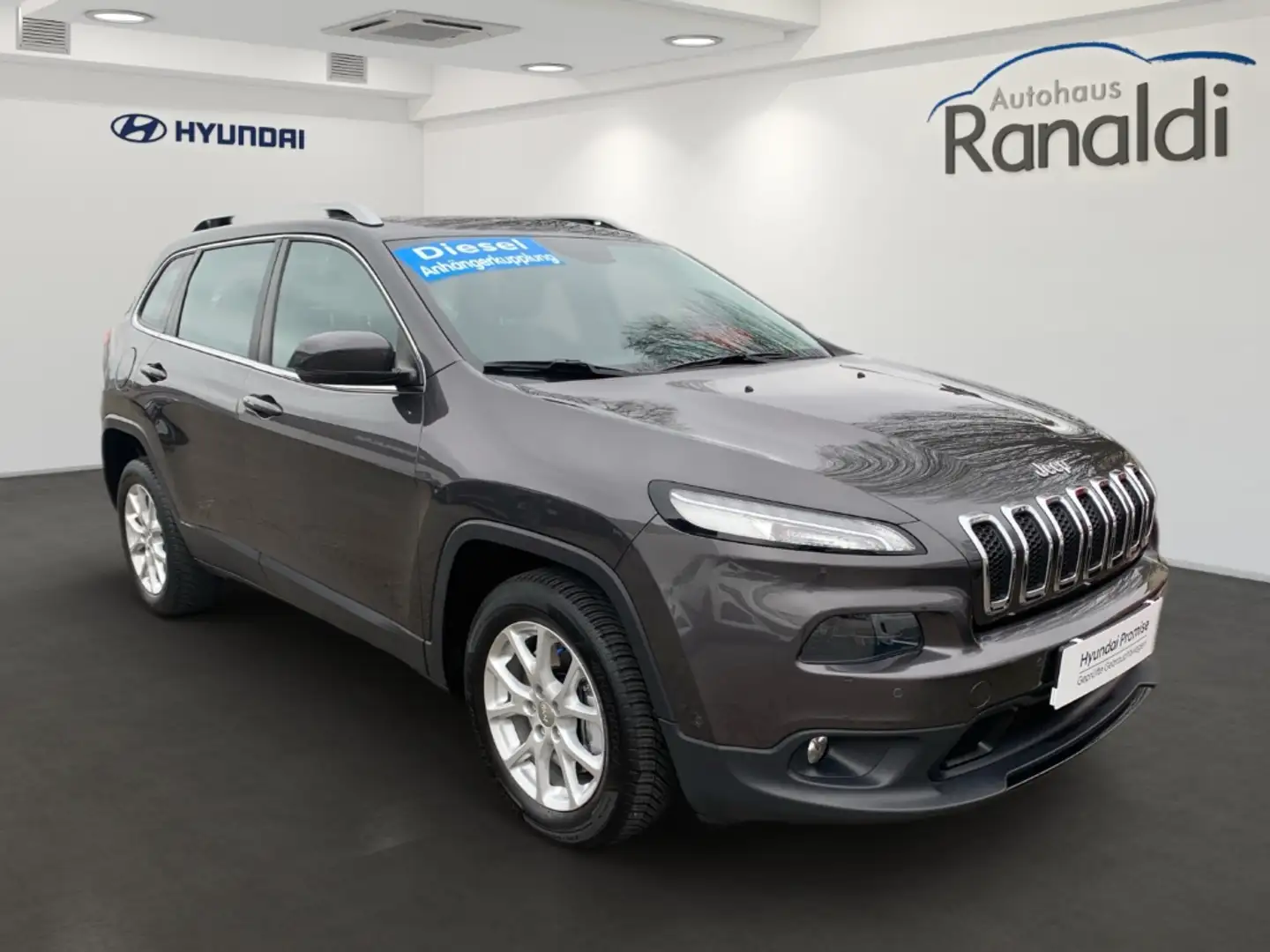 Jeep Cherokee 2.0 Diesel++AHK++Navi++Allwetter++ Šedá - 2