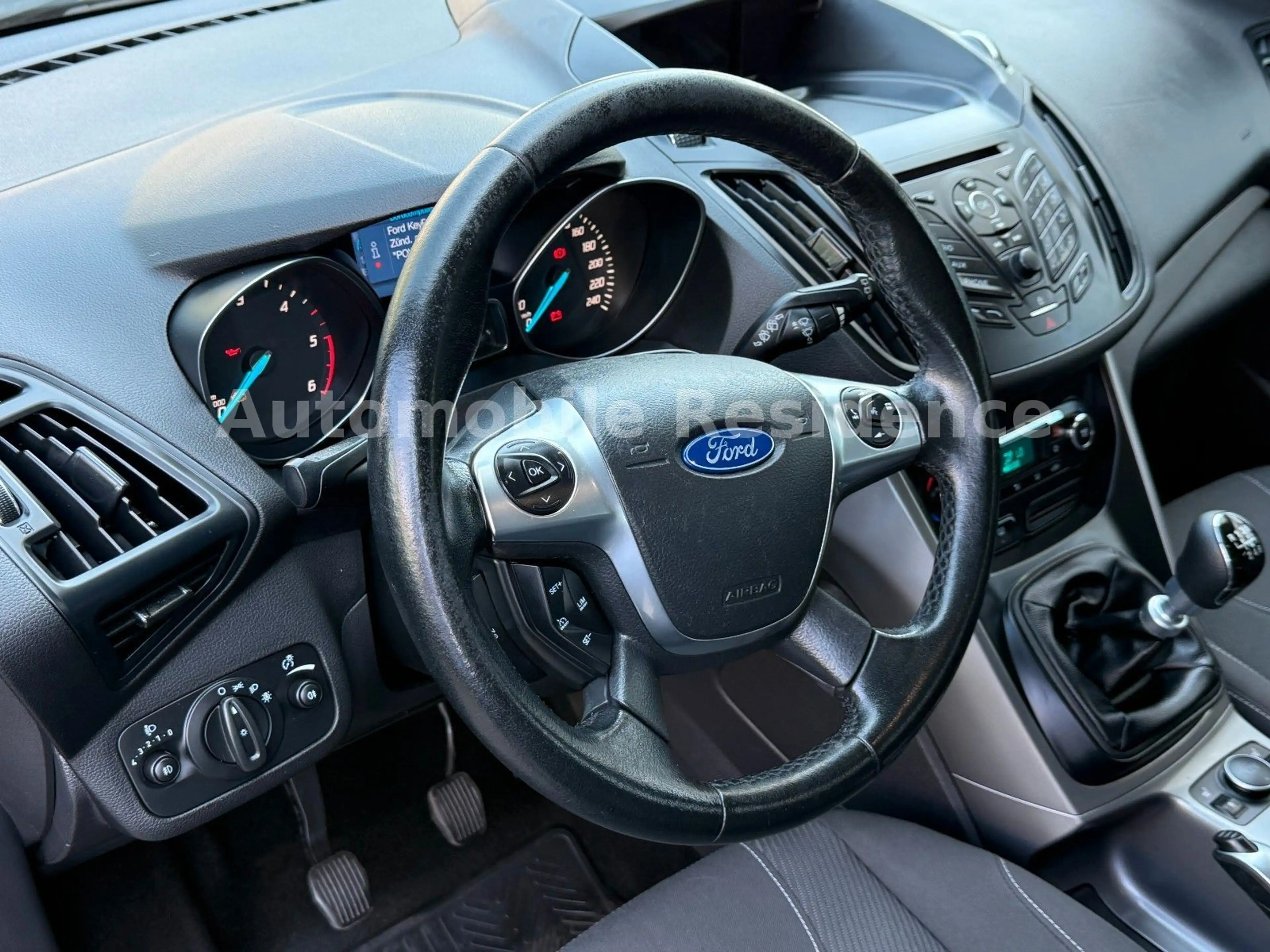 Ford Kuga 2.0TDCi 4X4*NAVI*MFL*AHK*PDC*SHZ*REGAL*TEMP — photo 14