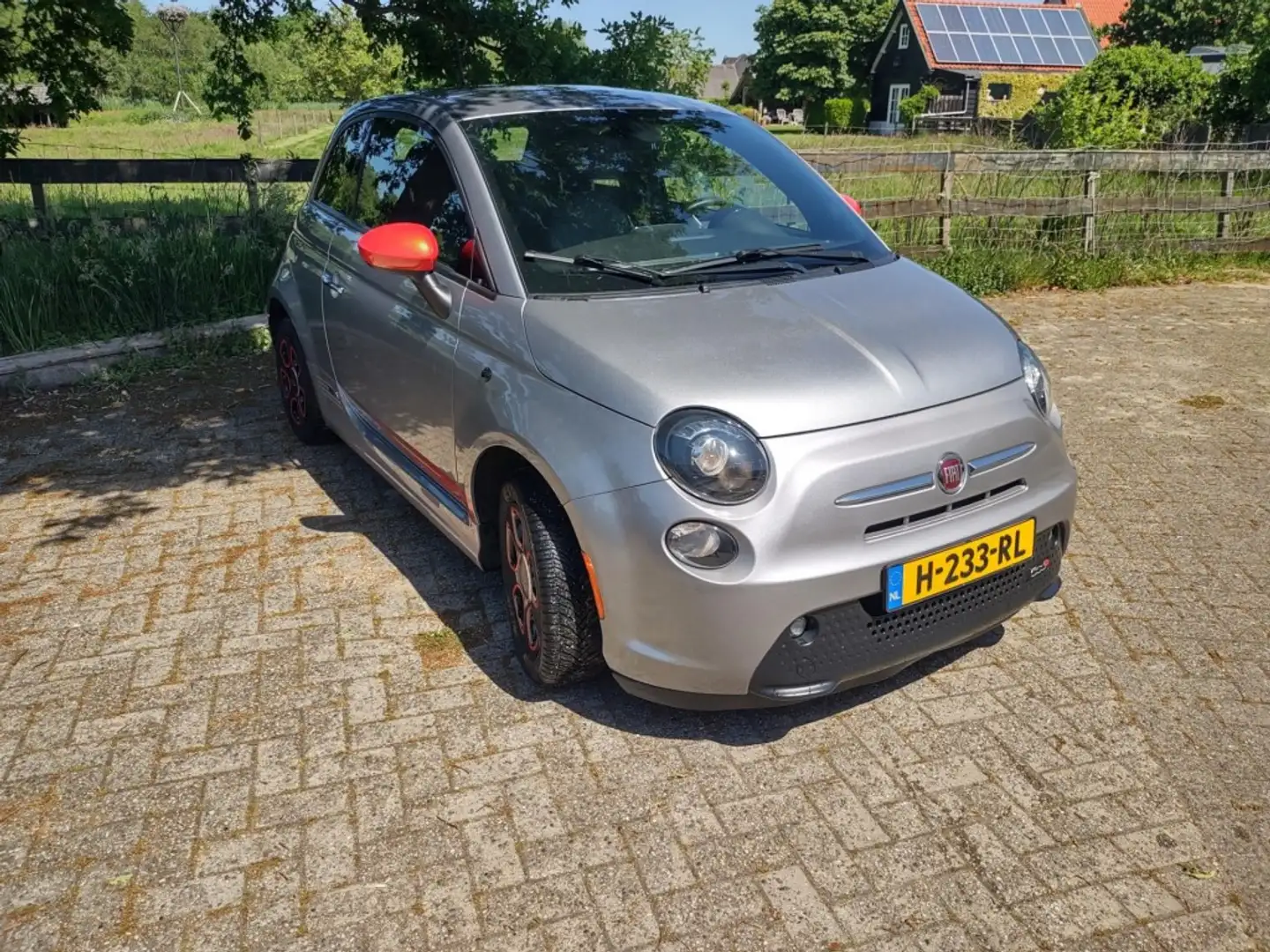 Fiat 500 E- Esport 2016-met 1500 euro korting !! Silber - 2