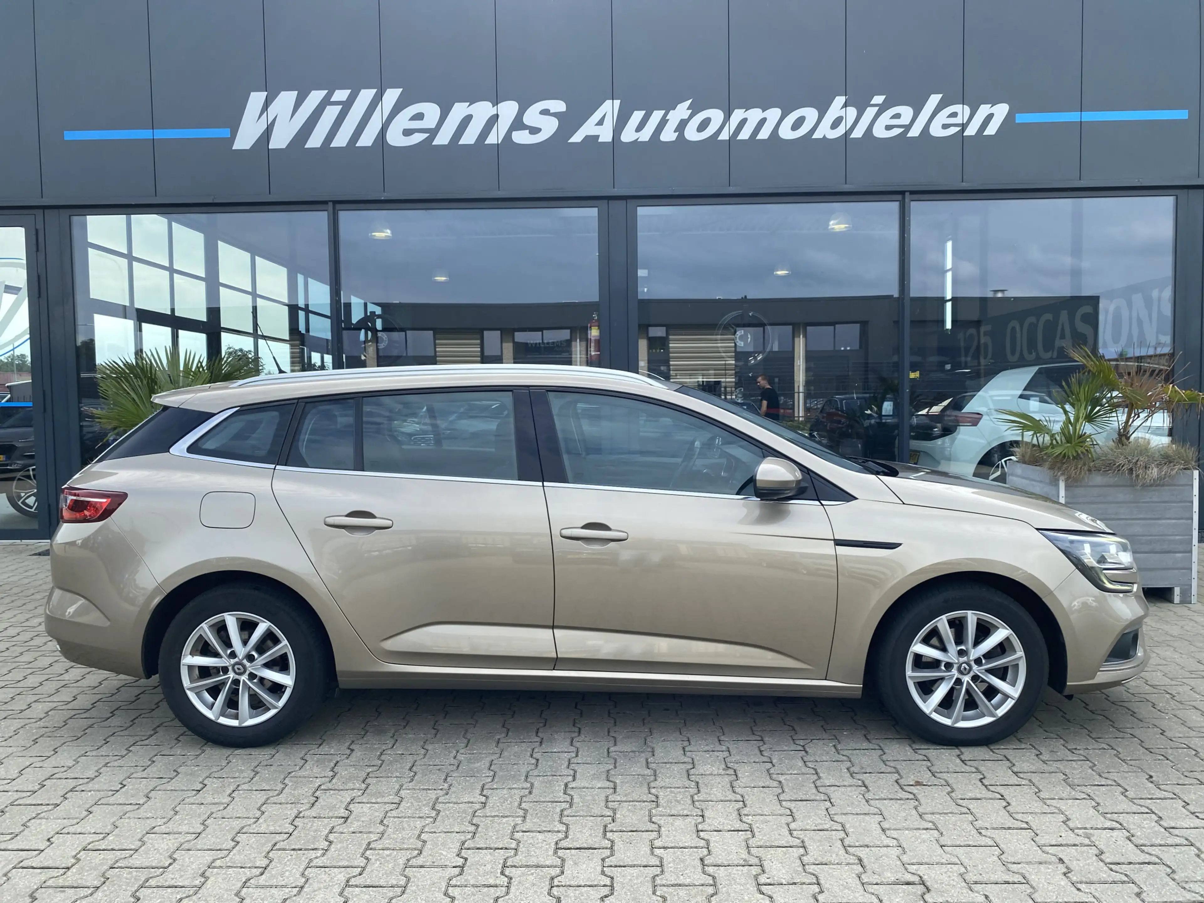 Renault Megane Estate 1.5 dCi Eco2 Limited Stoelverwarming, Cruis — photo 5