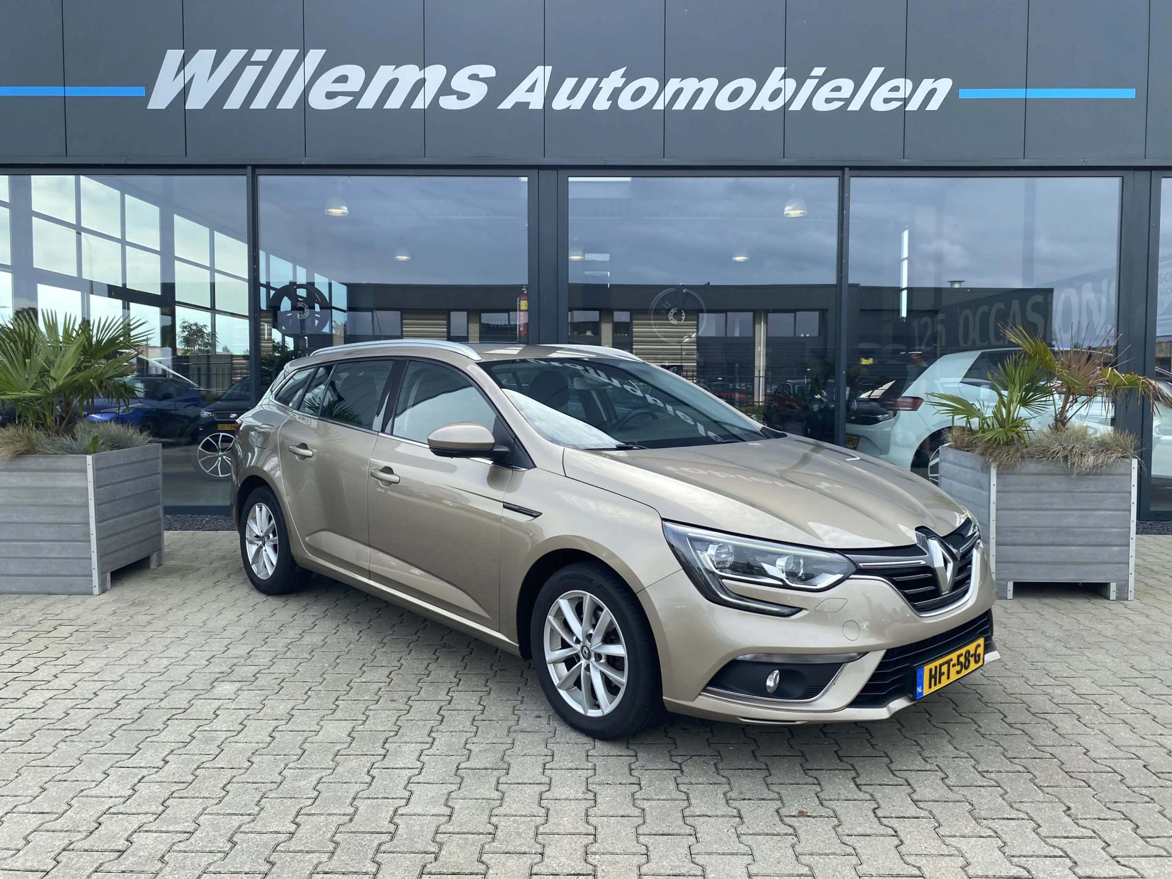 Renault Megane Estate 1.5 dCi Eco2 Limited Stoelverwarming, Cruis — photo 3