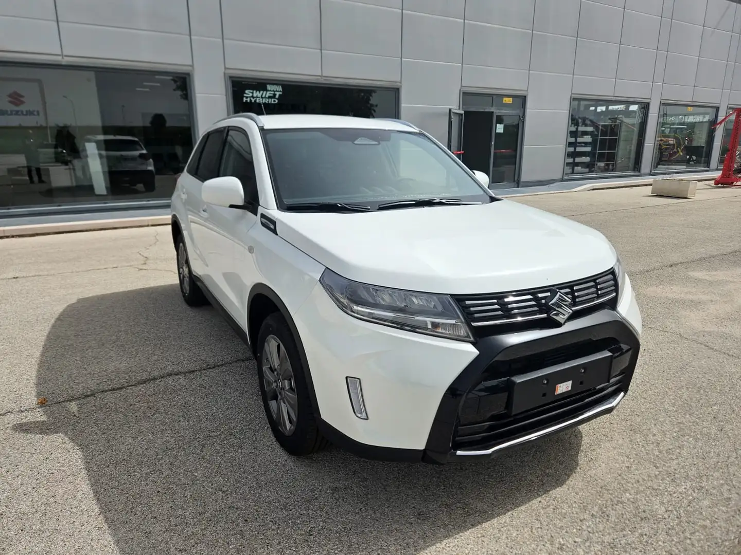 Suzuki Vitara 1.4 HYBRD Cool + 2025 Bianco - 1